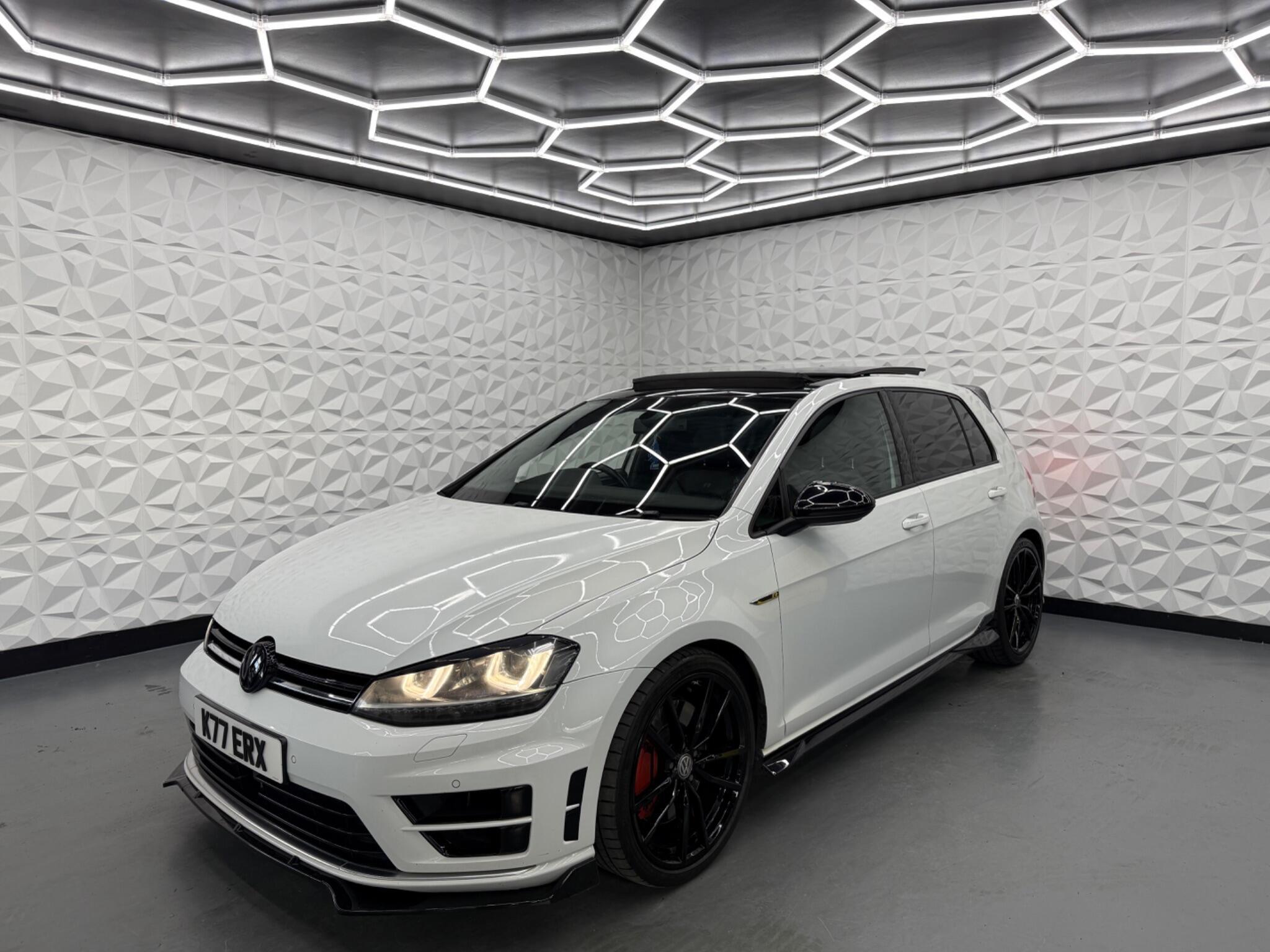 Volkswagen Golf - Image 8
