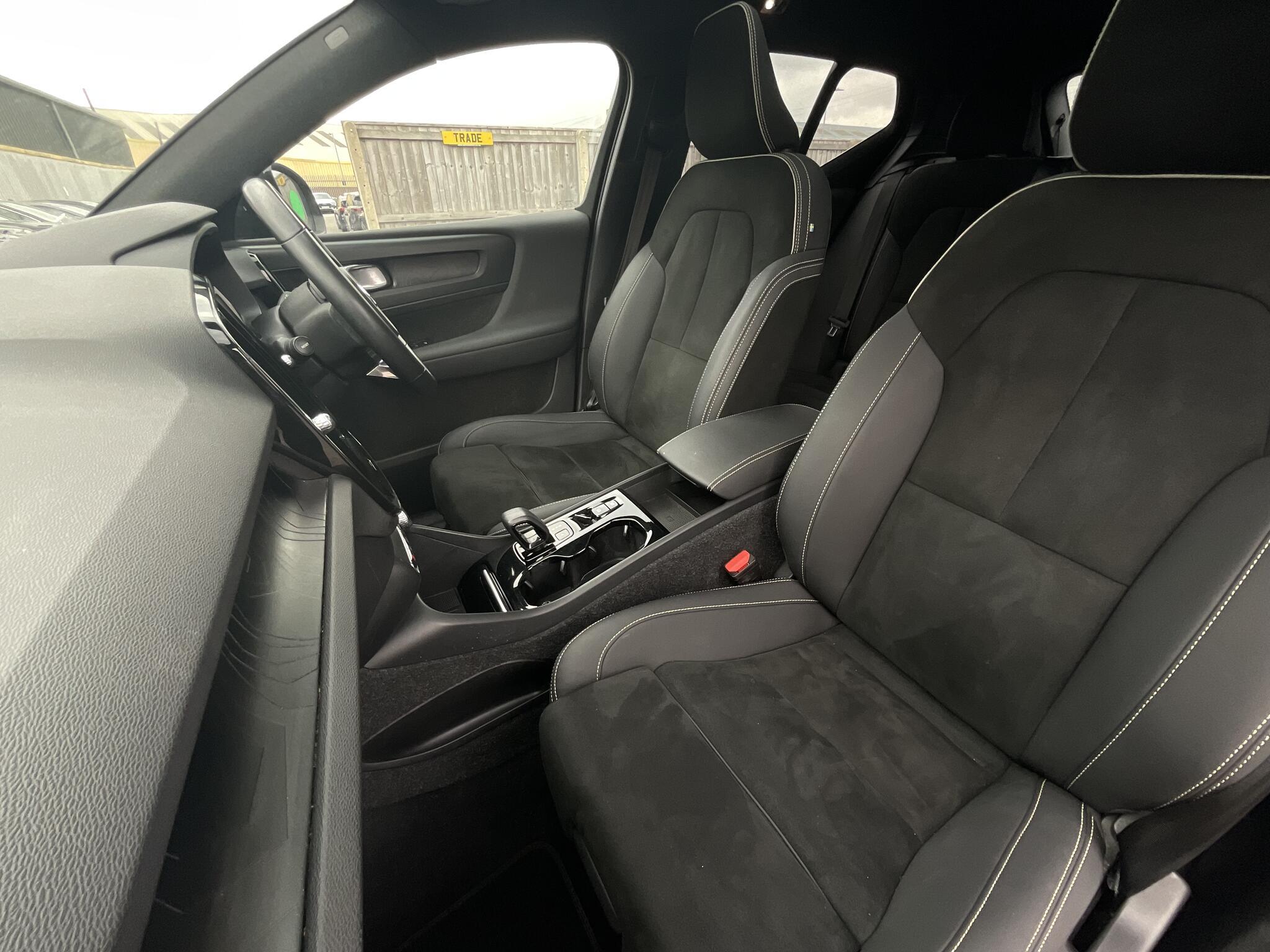 Volvo XC40 - Image 18