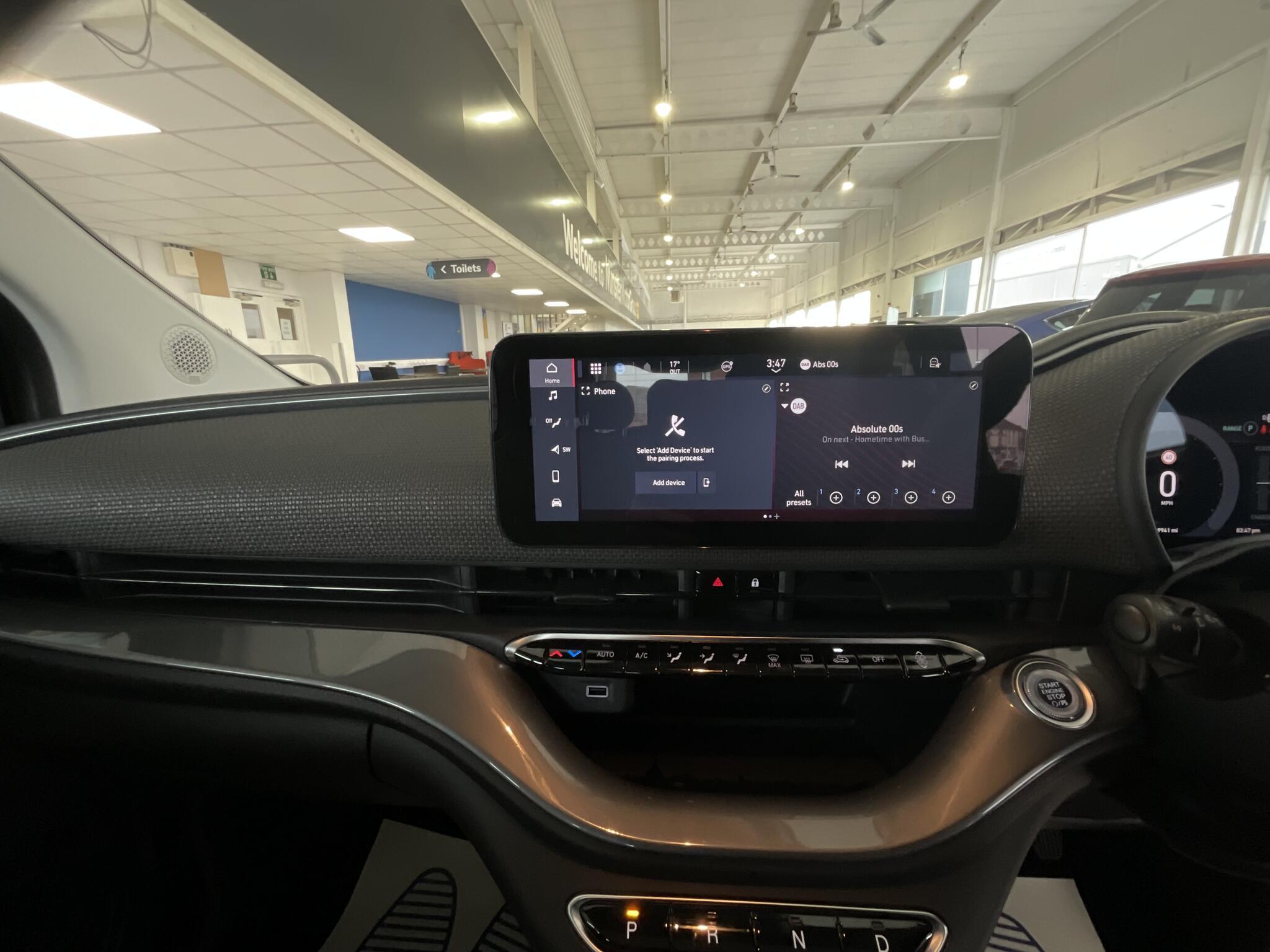 Fiat 500e - Image 18