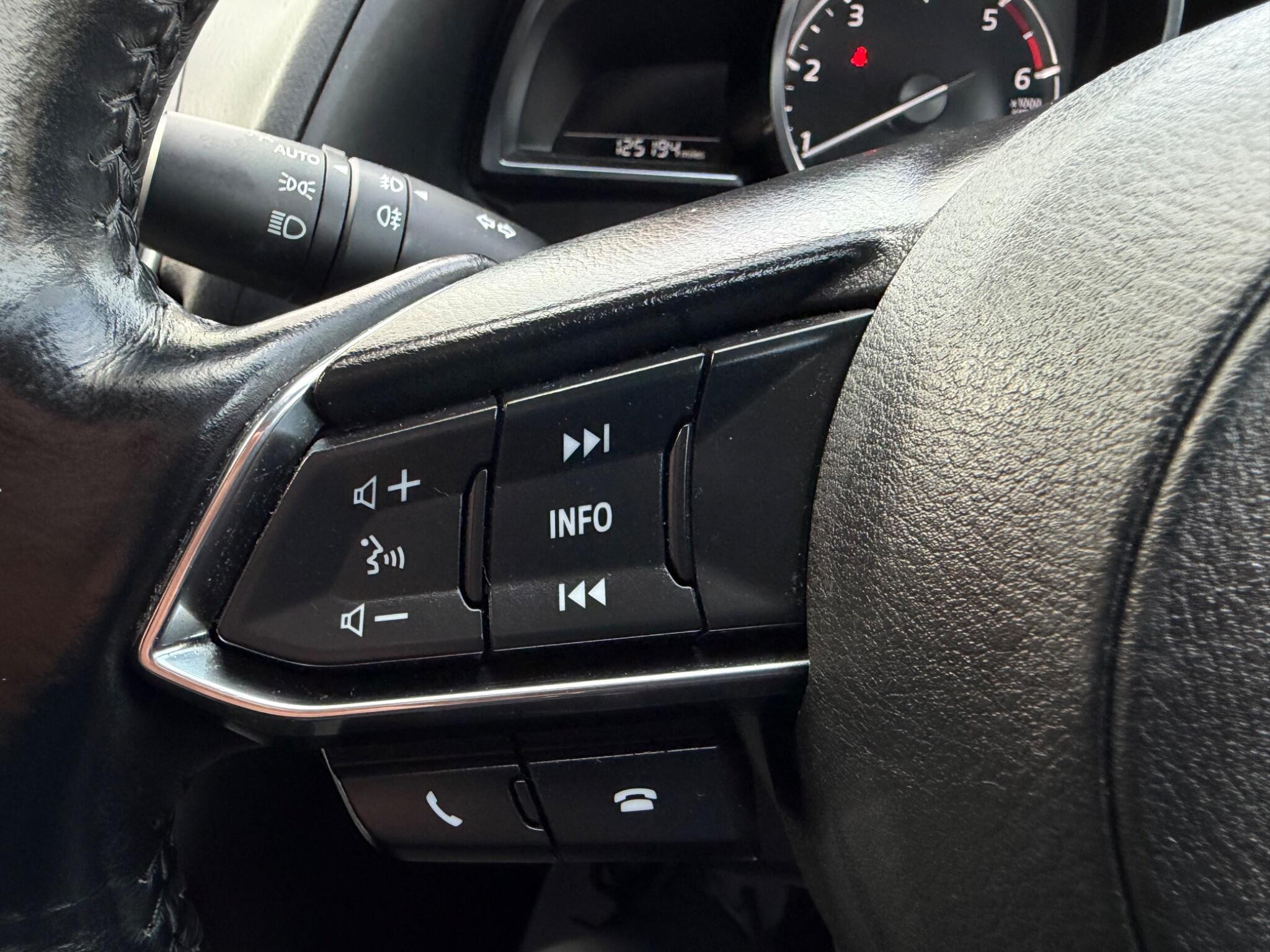 Mazda MAZDA3 - Image 45