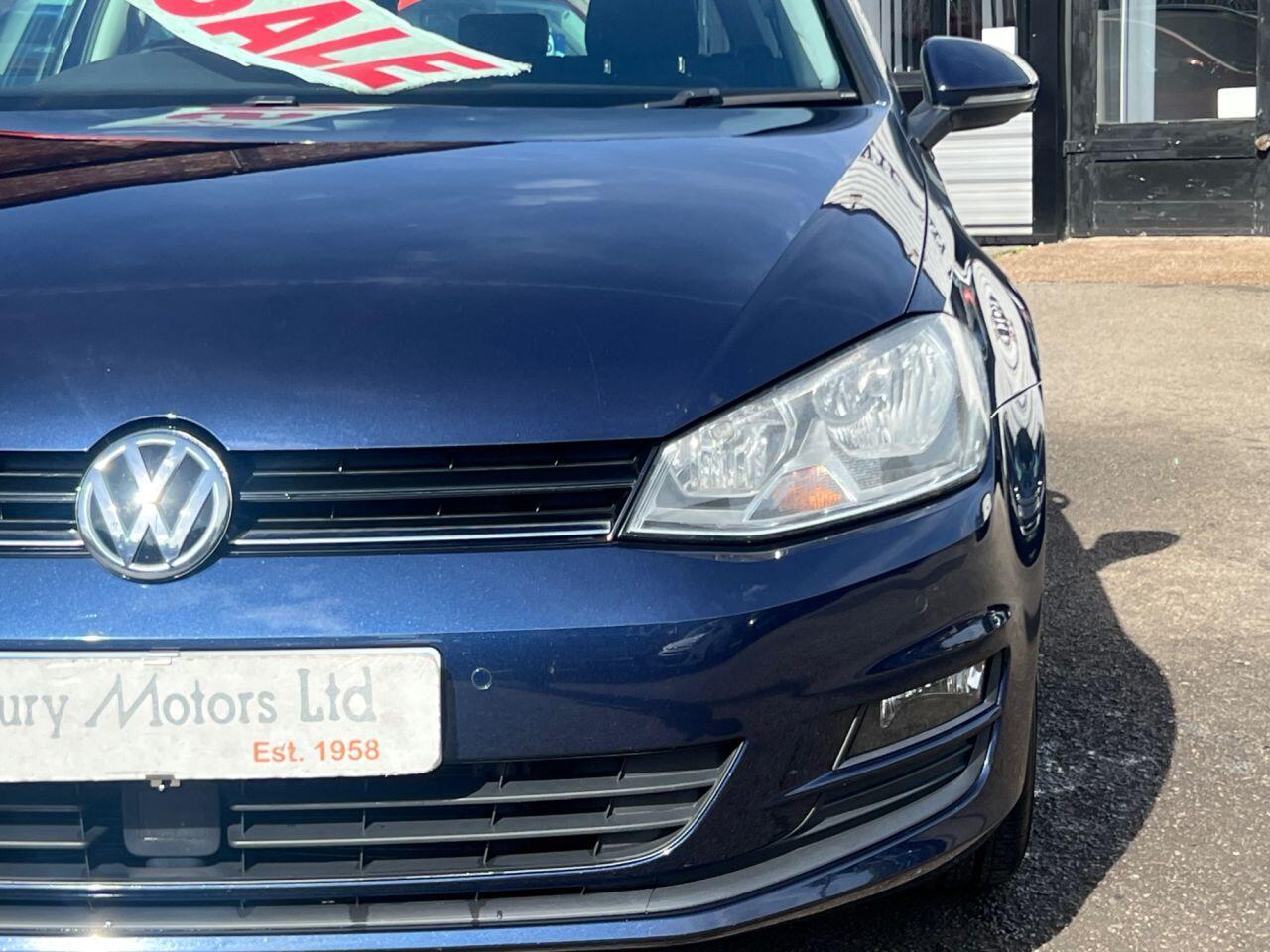 Volkswagen Golf - Image 9