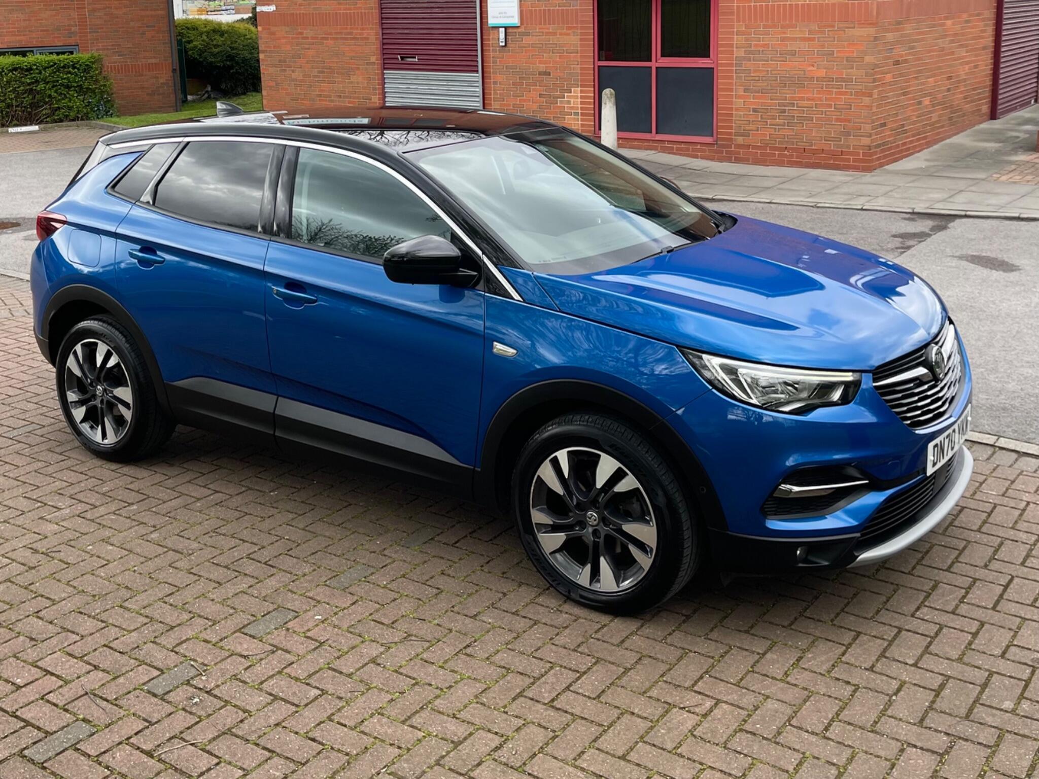 Vauxhall Grandland X - Image 23