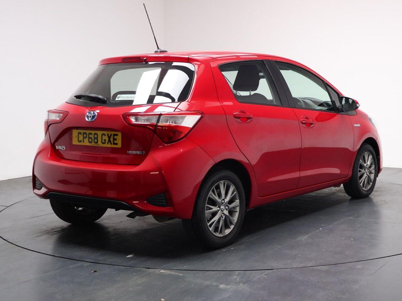 Toyota Yaris - Image 12