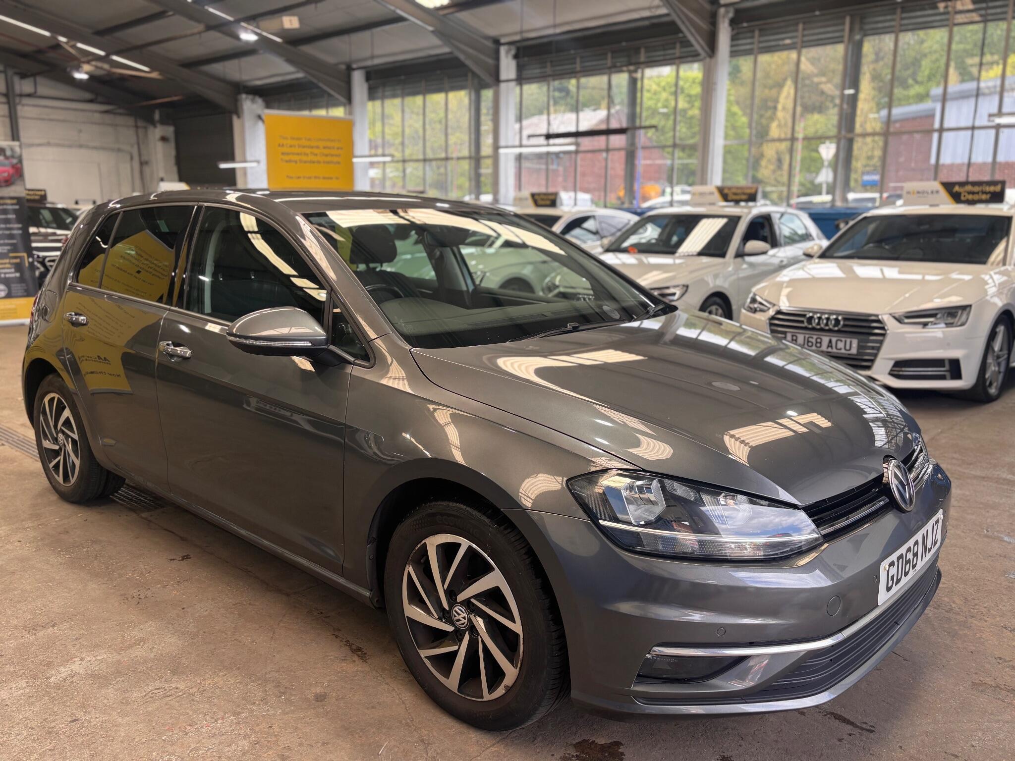 Volkswagen Golf - Image 6