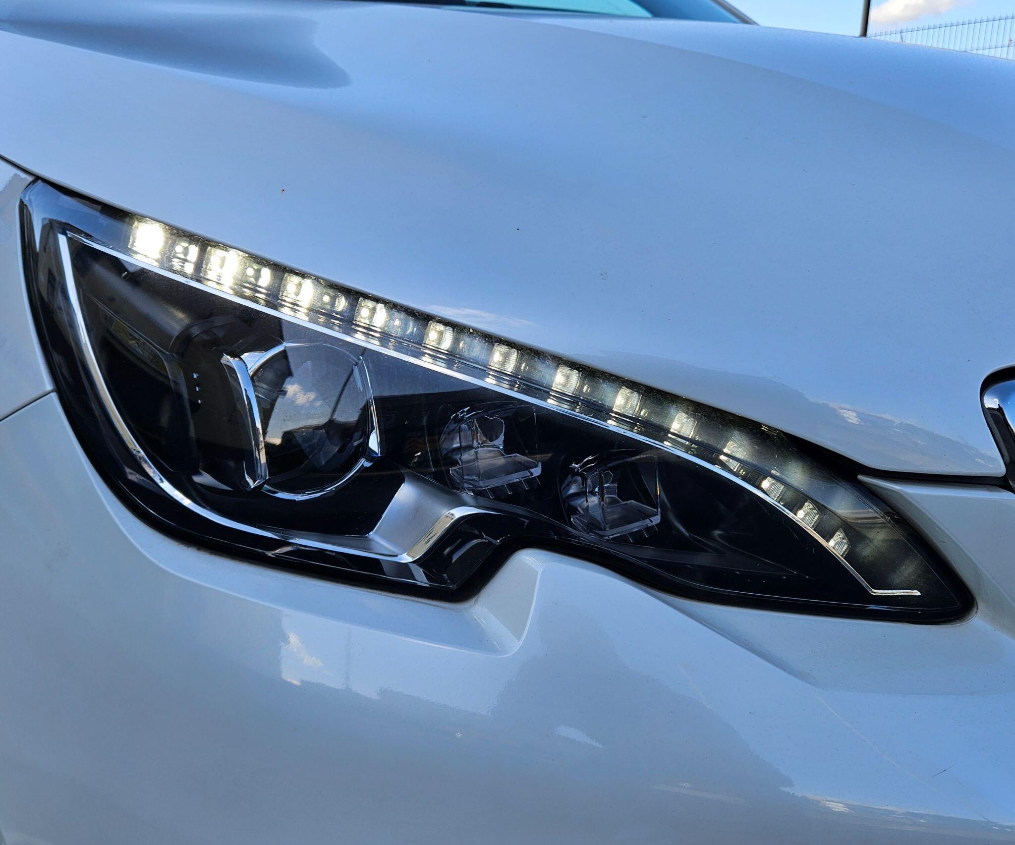 Peugeot 308 - Image 10