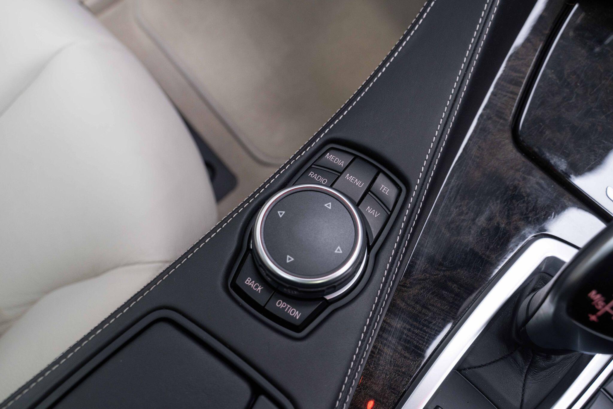 BMW 6 SERIES GRAN COUPE - Image 45