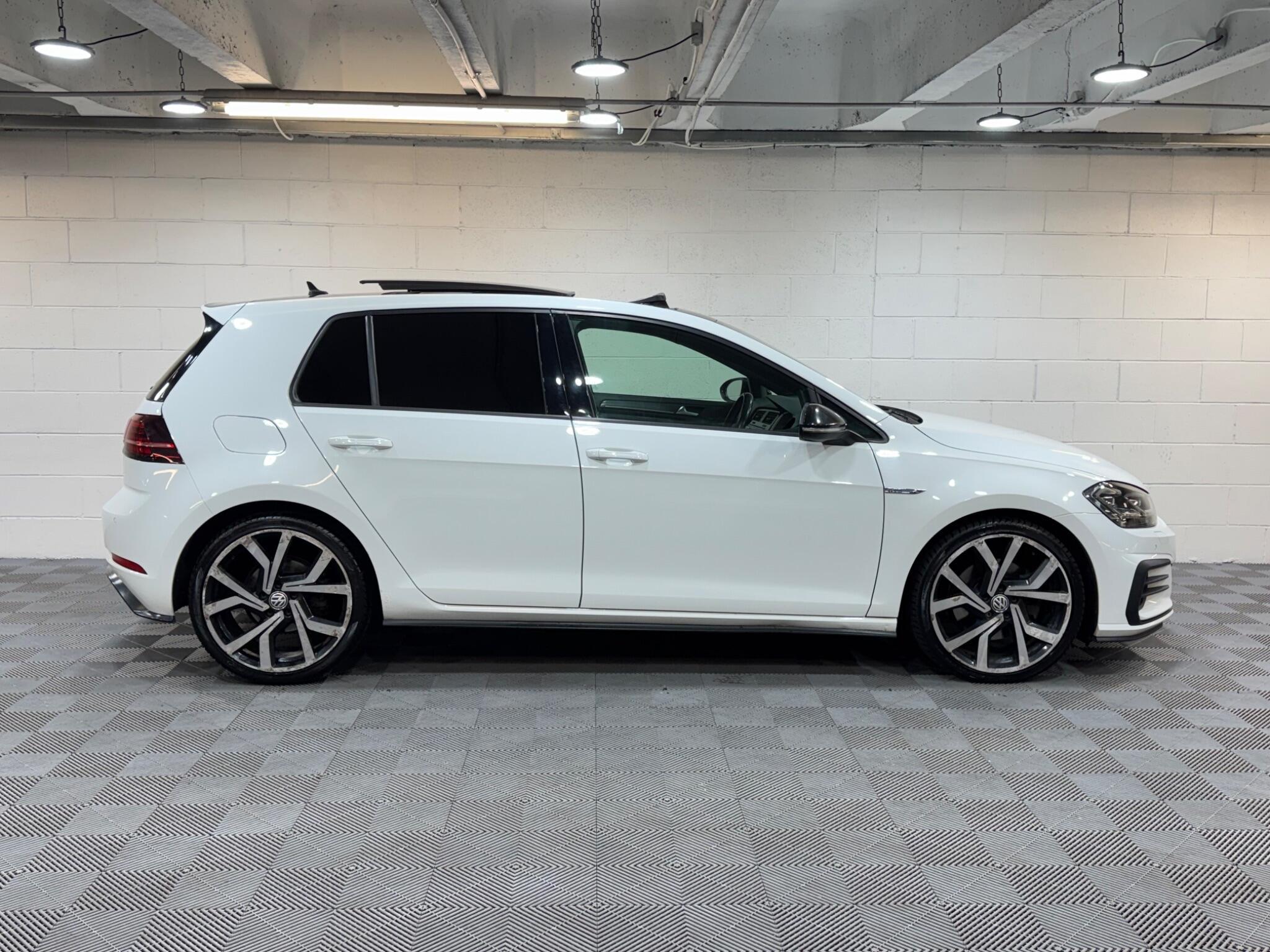 Volkswagen Golf - Image 5