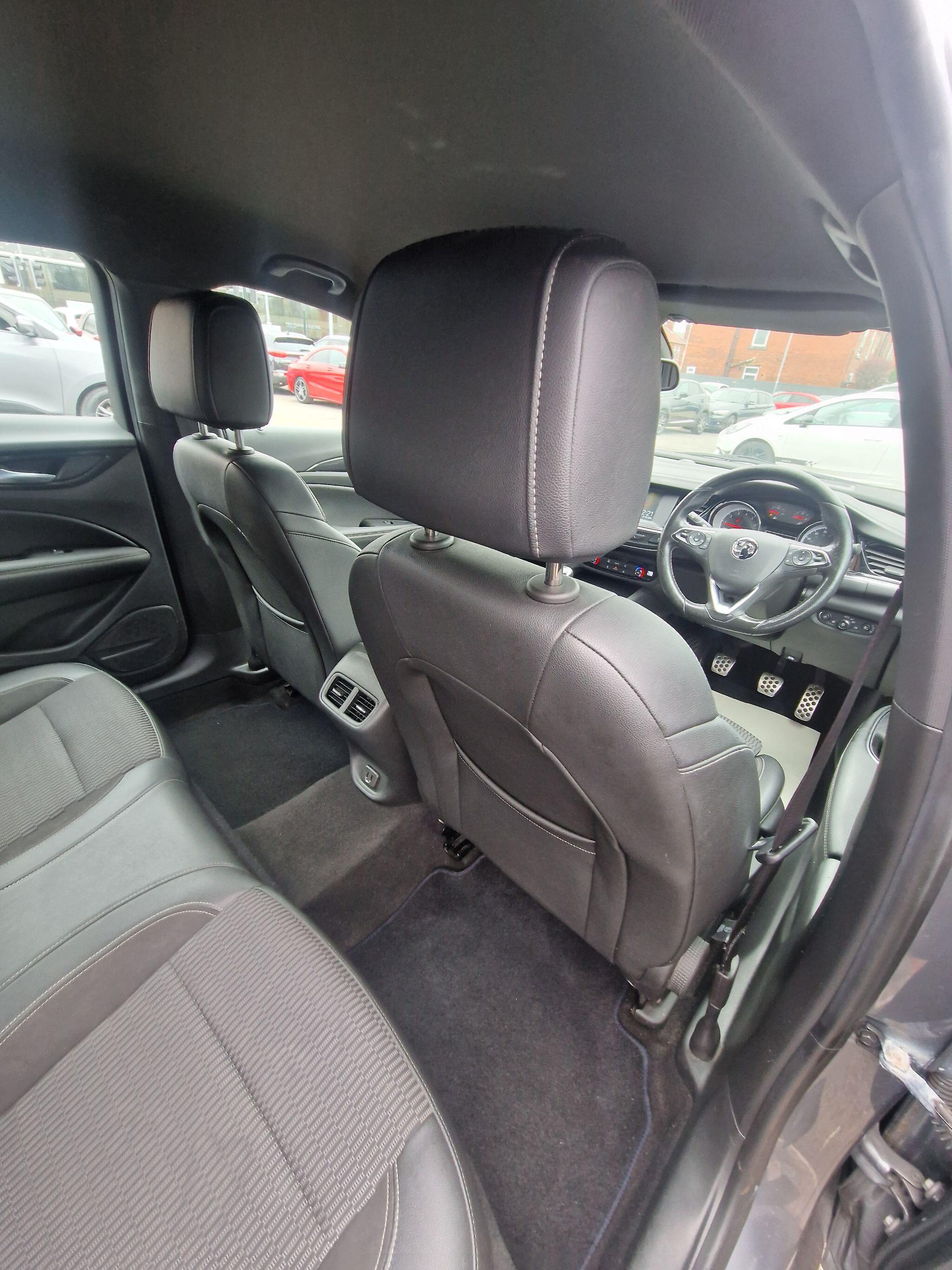 Vauxhall Insignia - Image 33