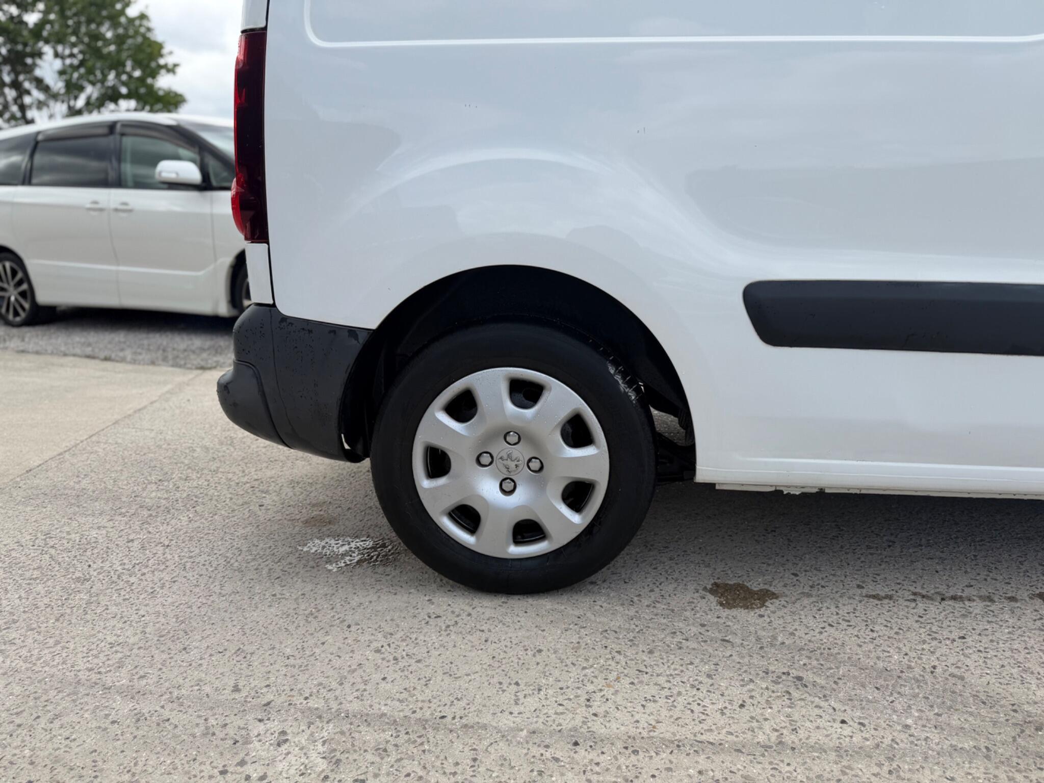 Peugeot Partner - Image 17