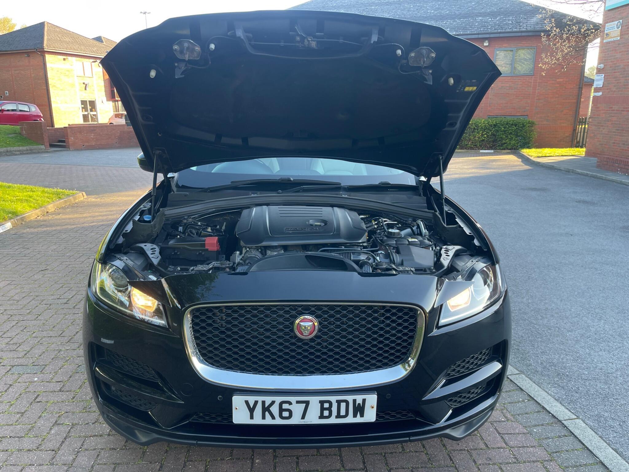 Jaguar F-Pace - Image 53