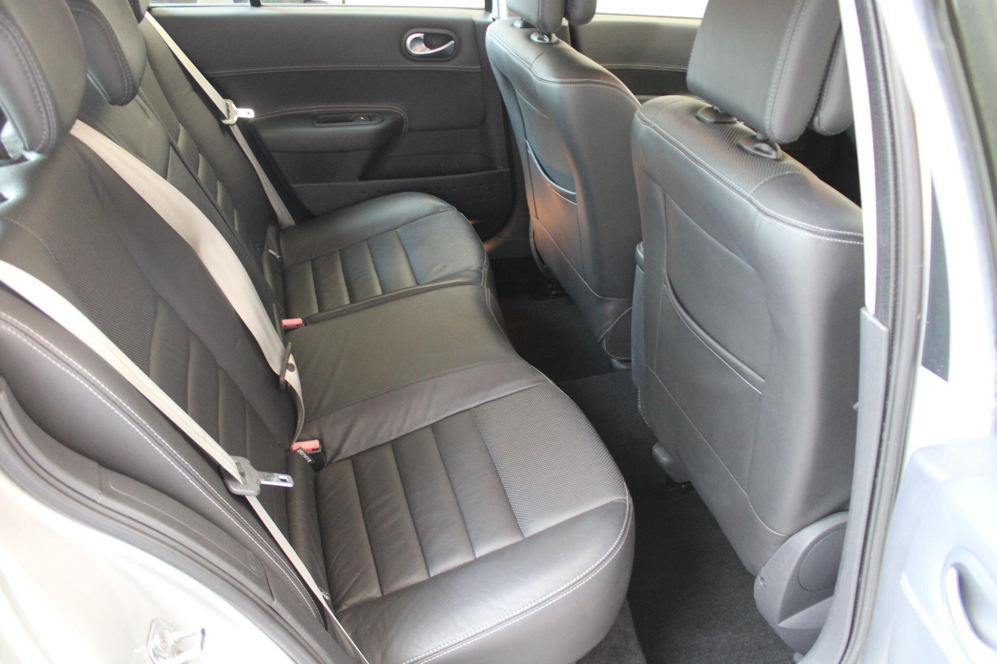Renault Megane - Image 29