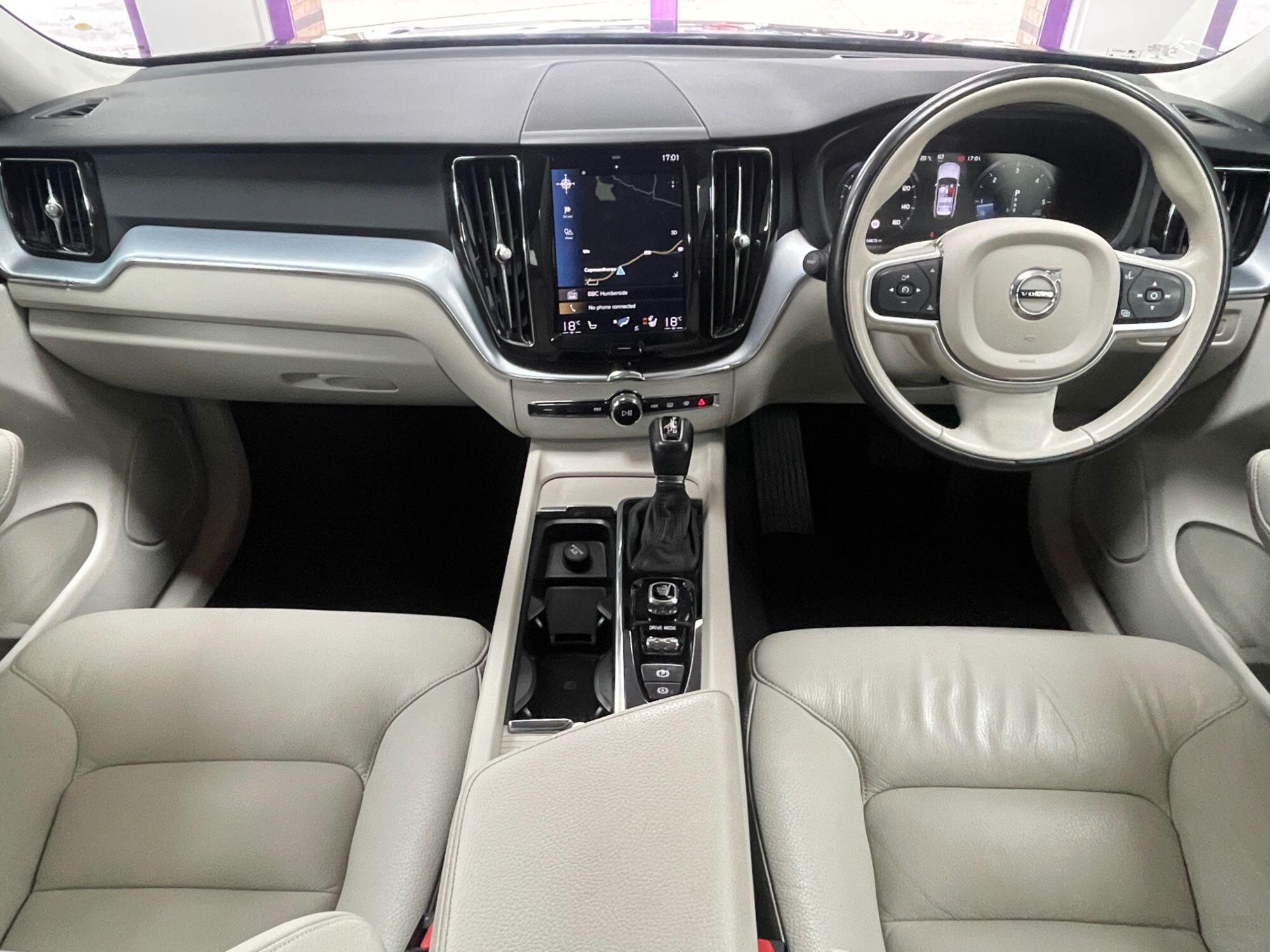Volvo XC60 - Image 2