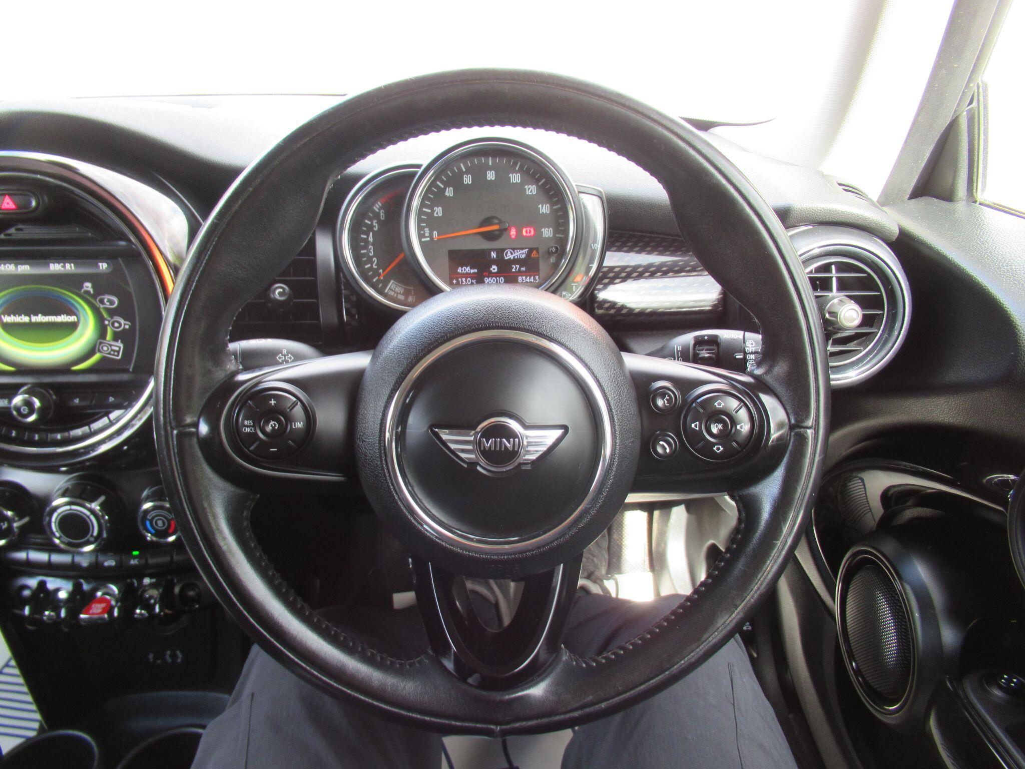 MINI Hatch - Image 19