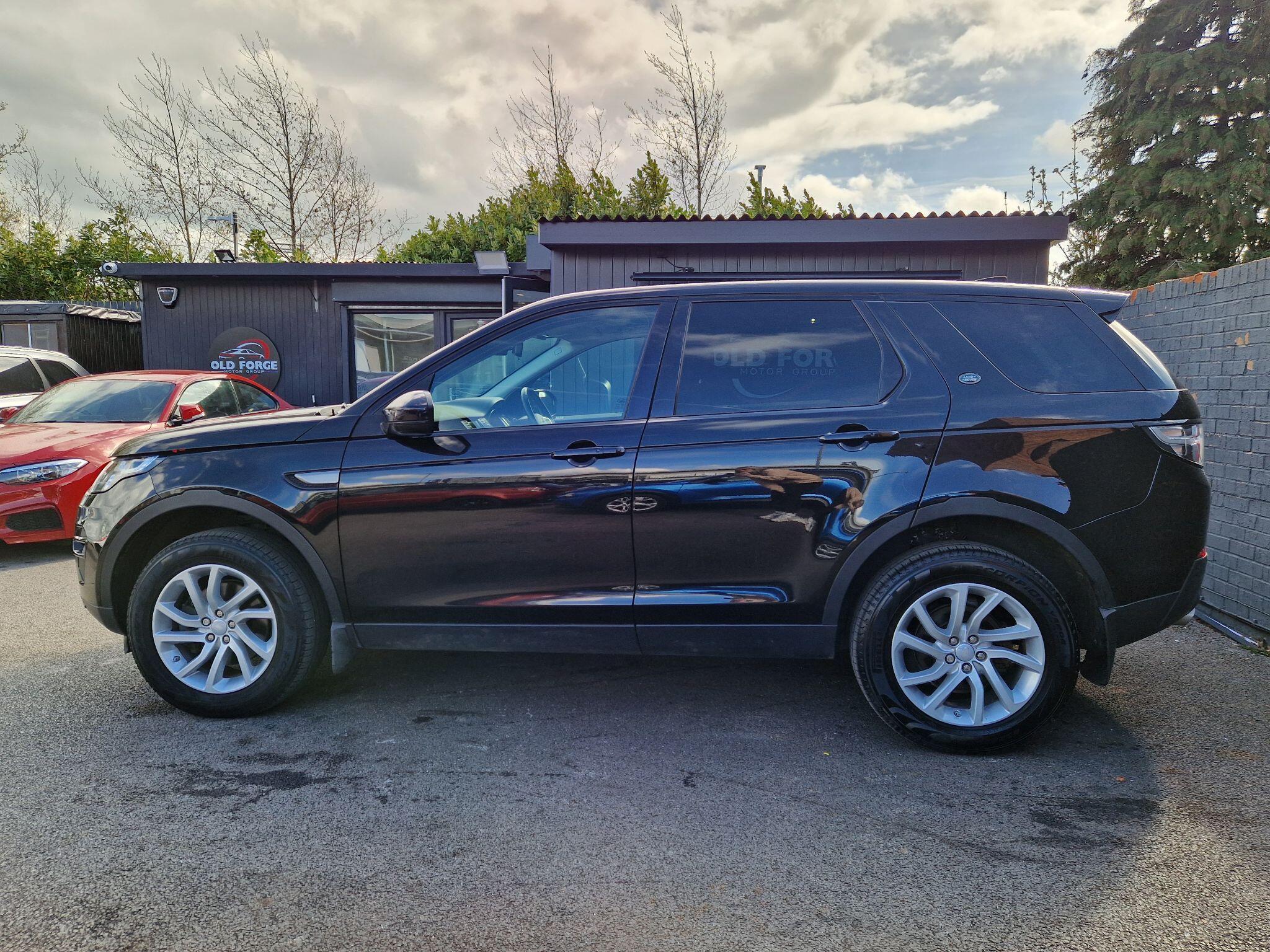Land Rover DISCOVERY SPORT - Image 6