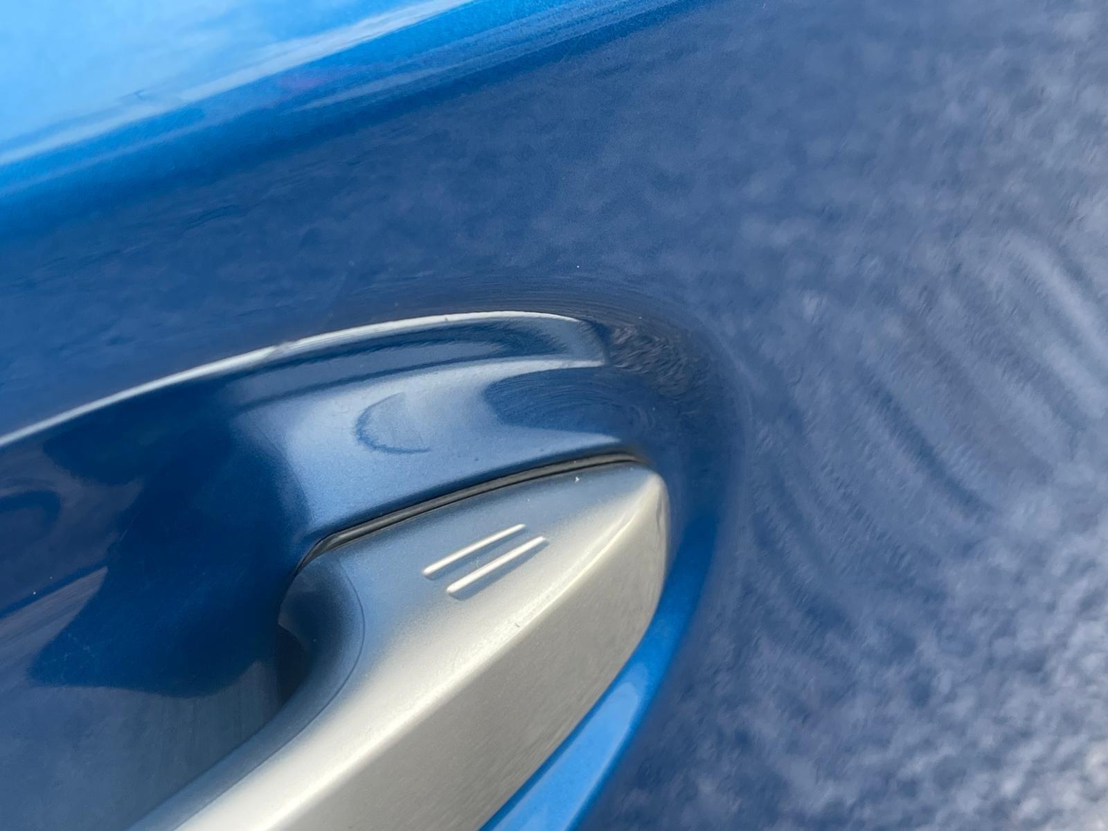 Toyota Prius - Image 10