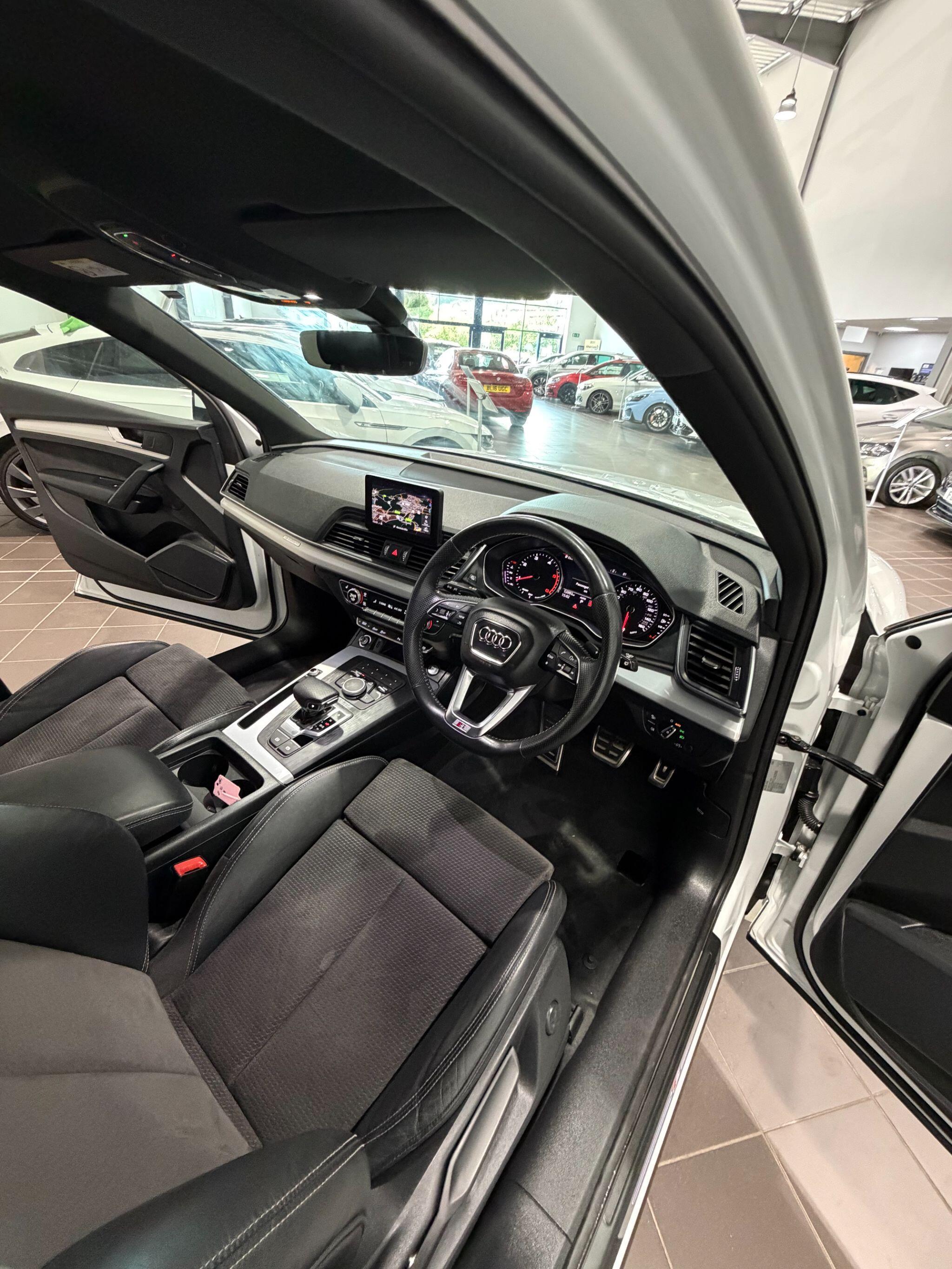 Audi Q5 - Image 9