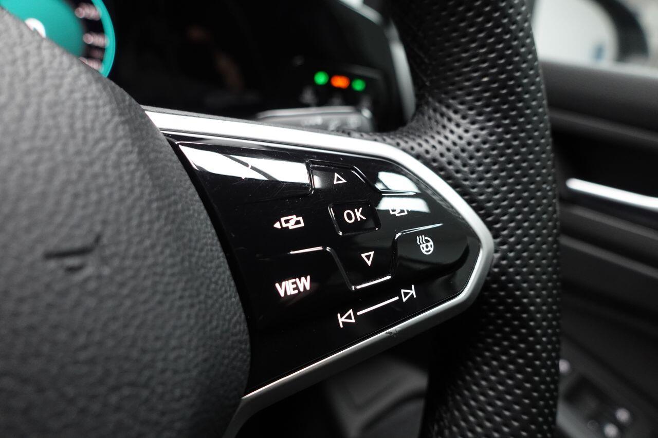 Volkswagen Golf - Image 51