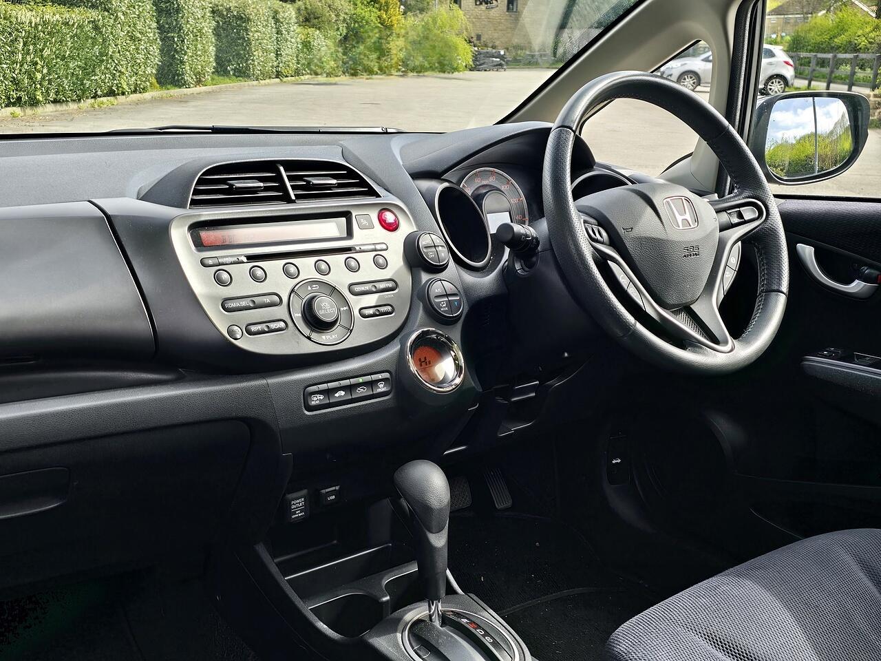 Honda Jazz - Image 2