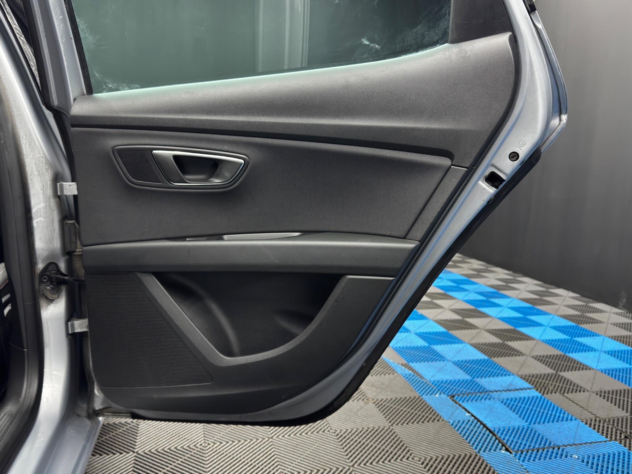 SEAT Leon - Image 41