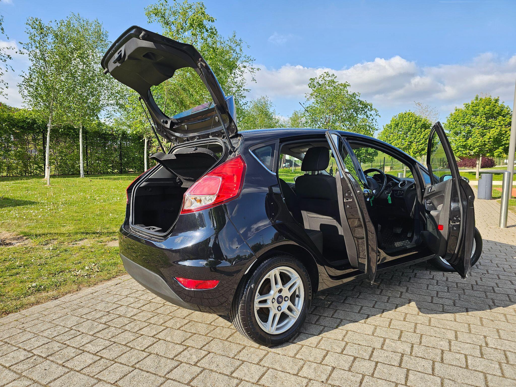Ford Fiesta - Image 2