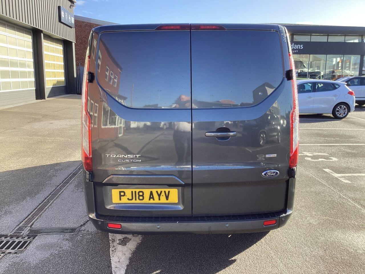 Ford Transit Custom - Image 6