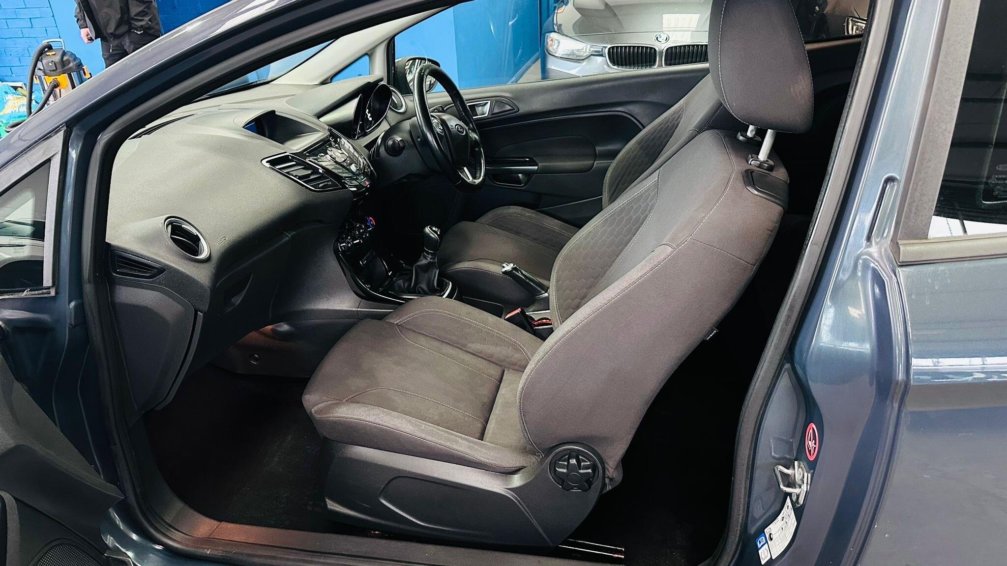 Ford Fiesta - Image 8