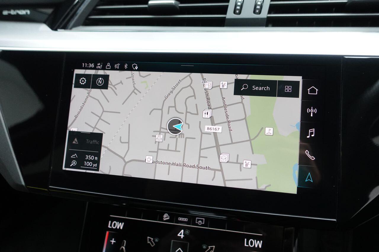 Audi E-Tron - Image 18