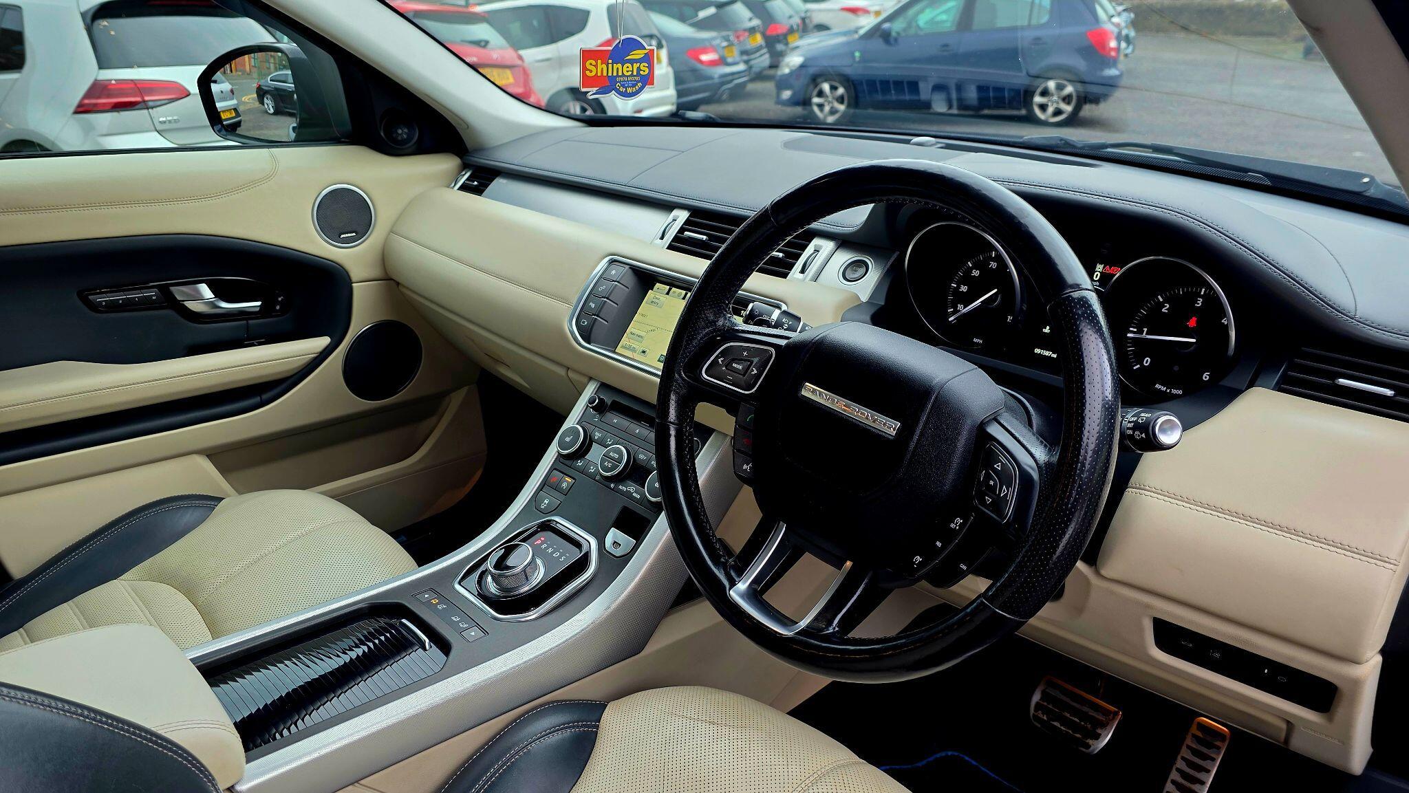 Land Rover Range Rover Evoque - Image 12