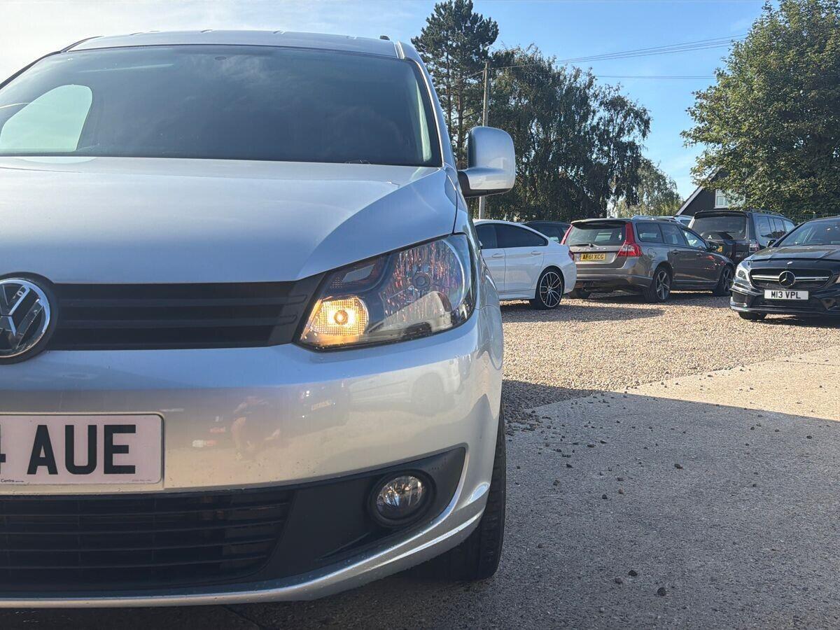Volkswagen Caddy Maxi - Image 10