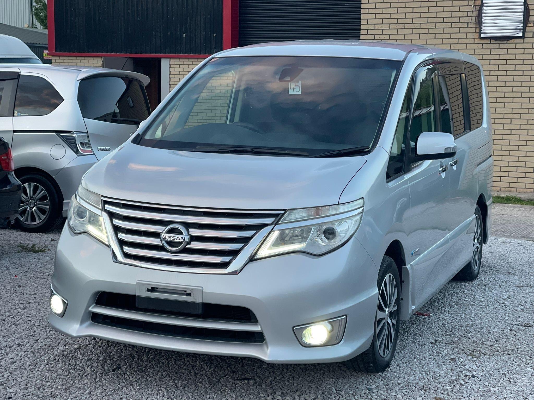 Nissan Serena - Image 3