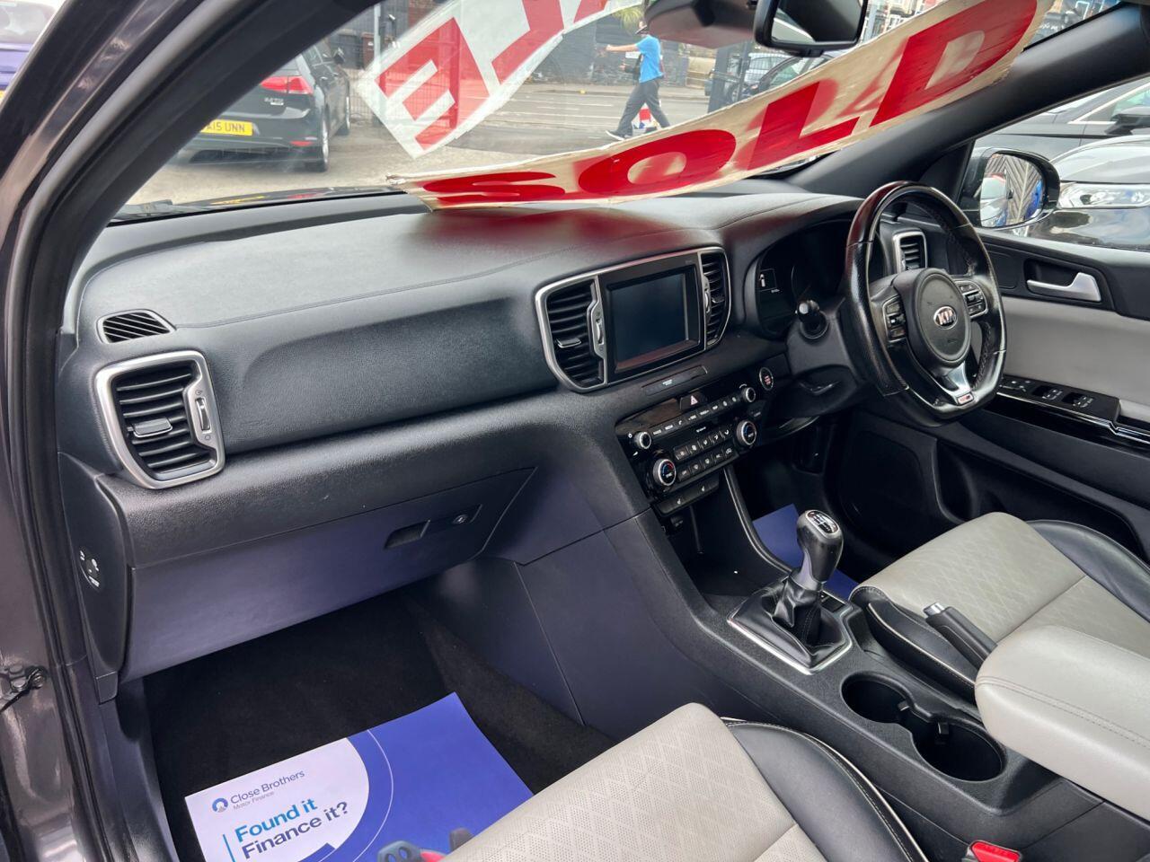 Kia Sportage - Image 16