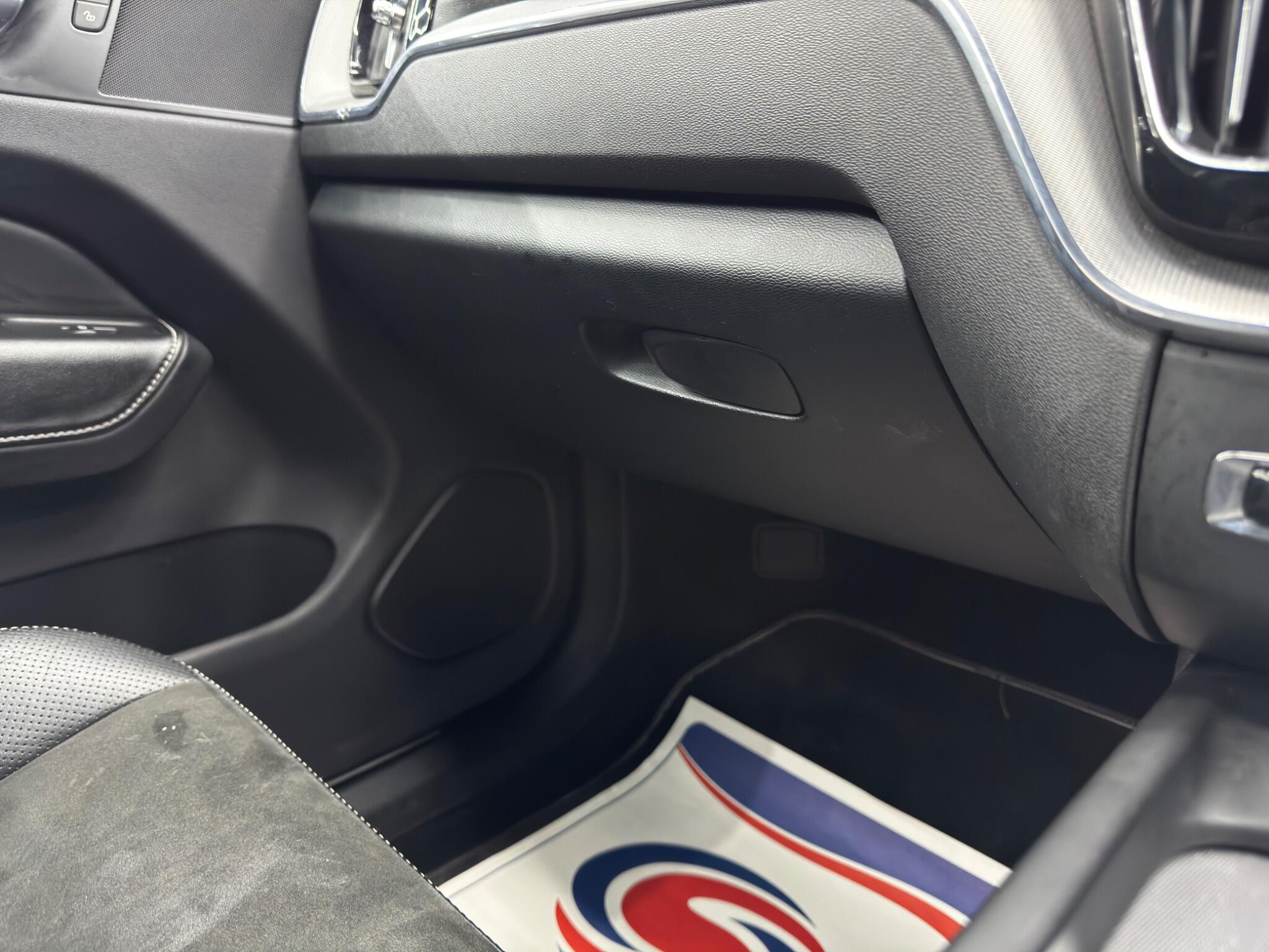 Volvo XC60 - Image 31