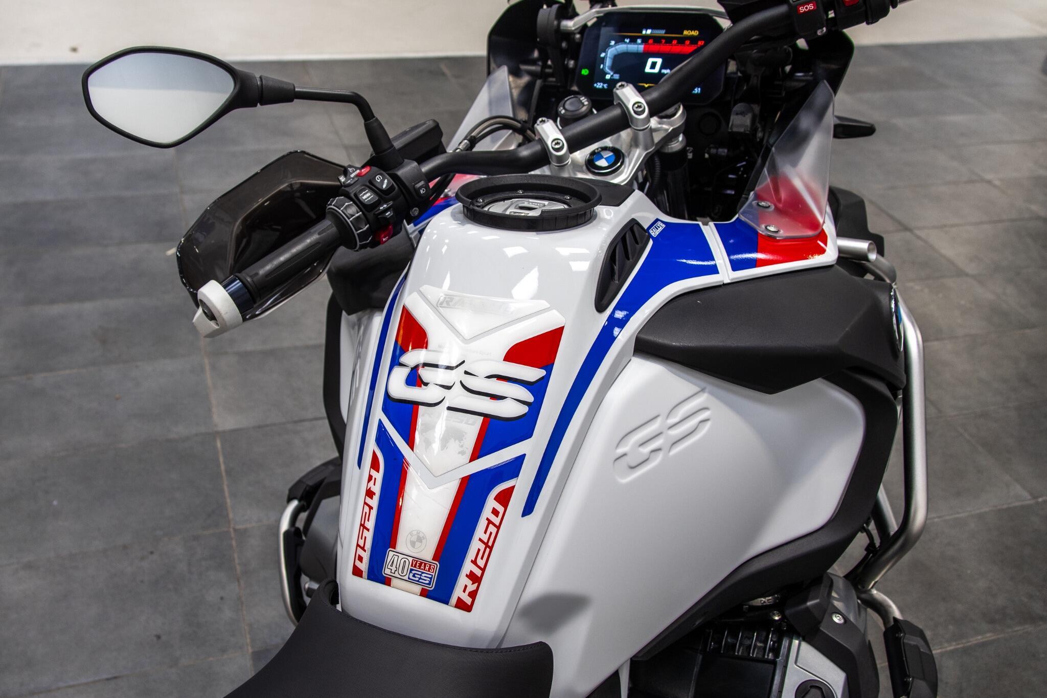BMW R 1250 GS Adventure - Image 10