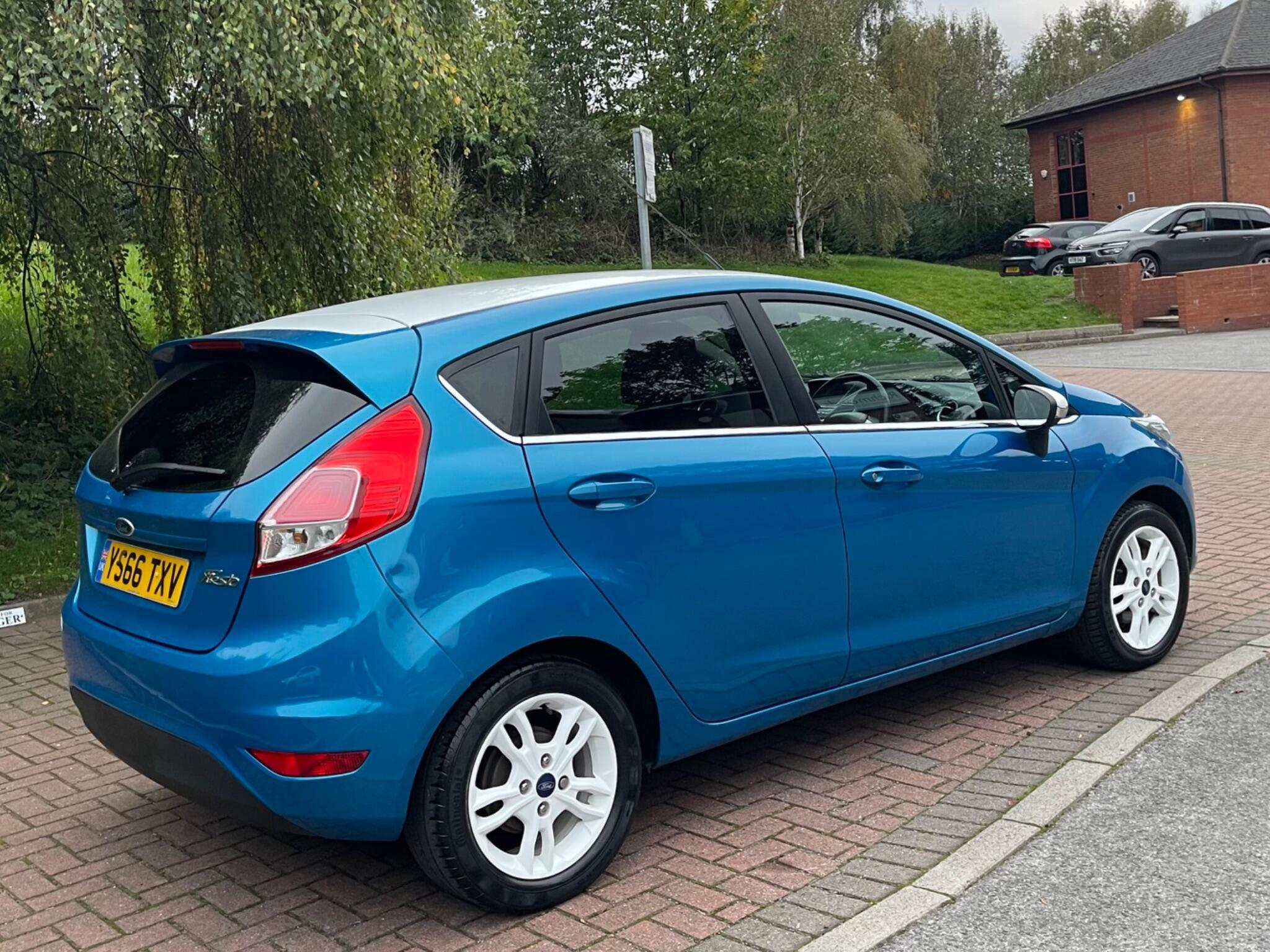 Ford Fiesta - Image 14