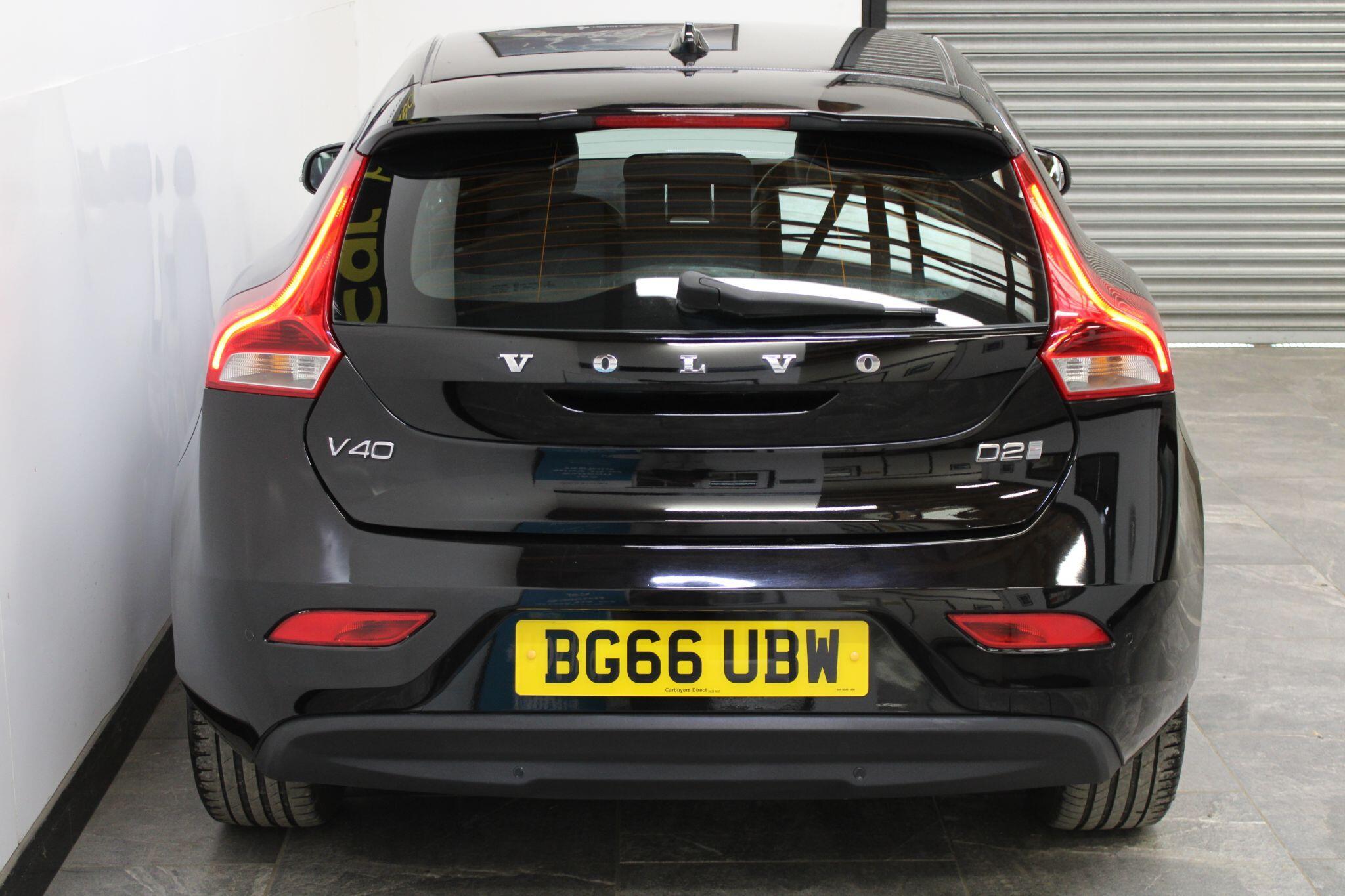Volvo V40 - Image 14