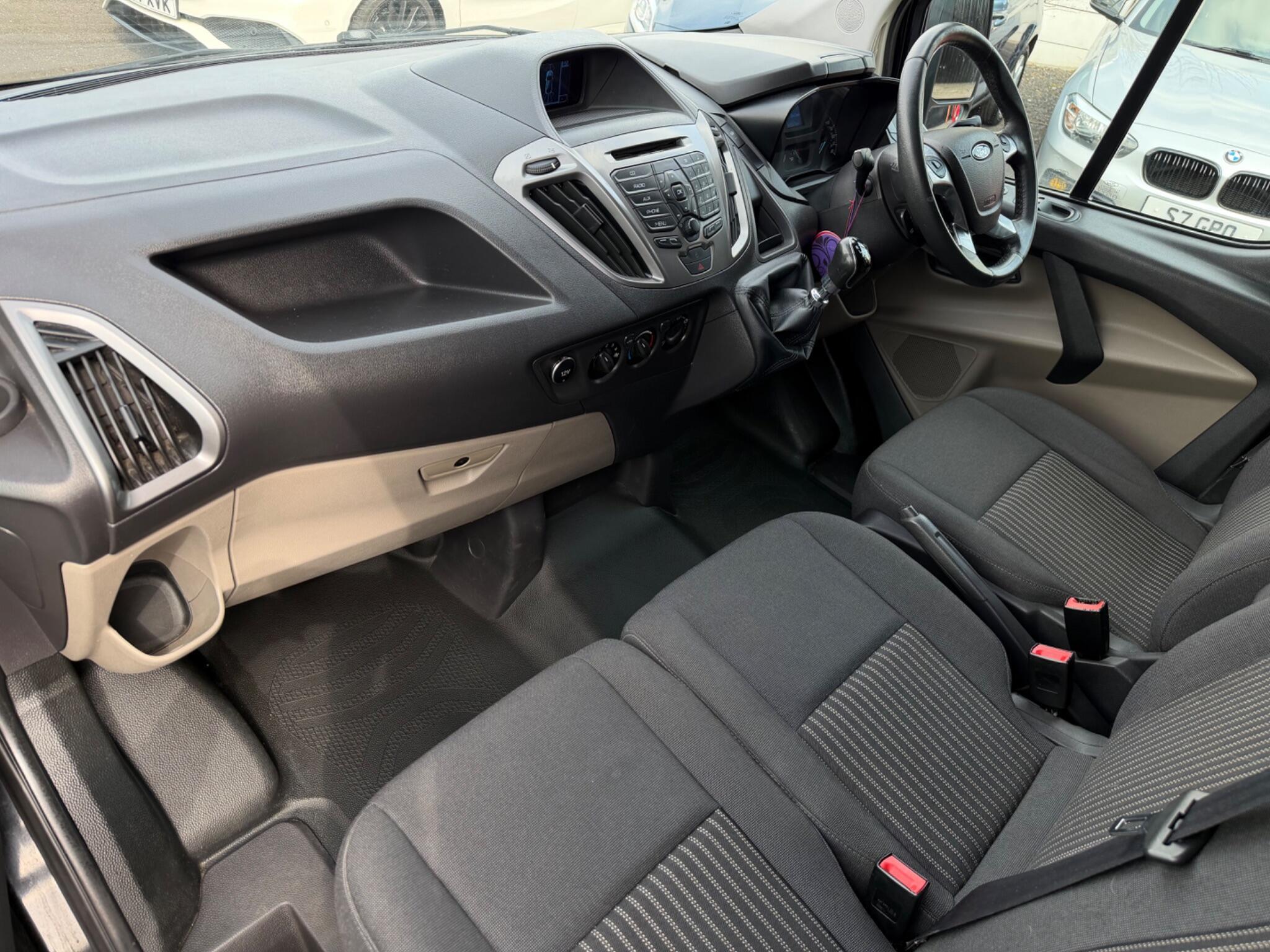 Ford Transit Custom - Image 15