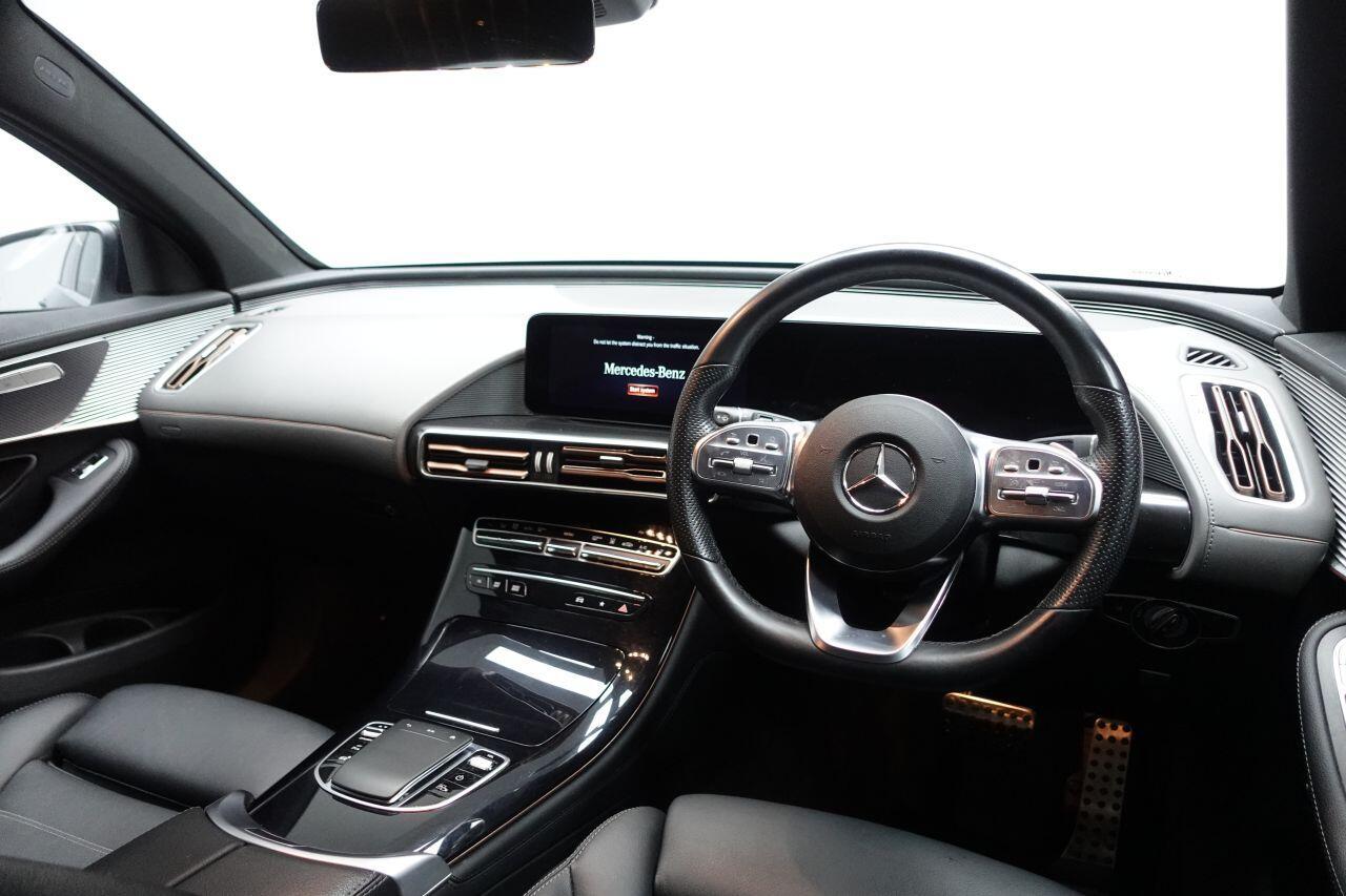 Mercedes Eqc - Image 16
