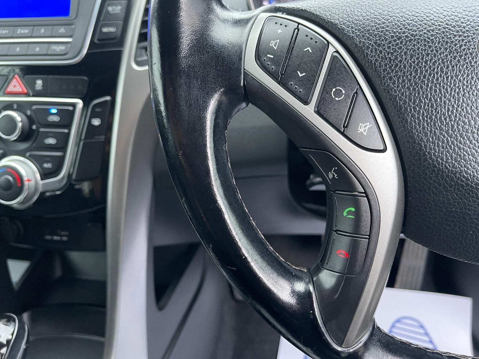 Hyundai i30 - Image 27