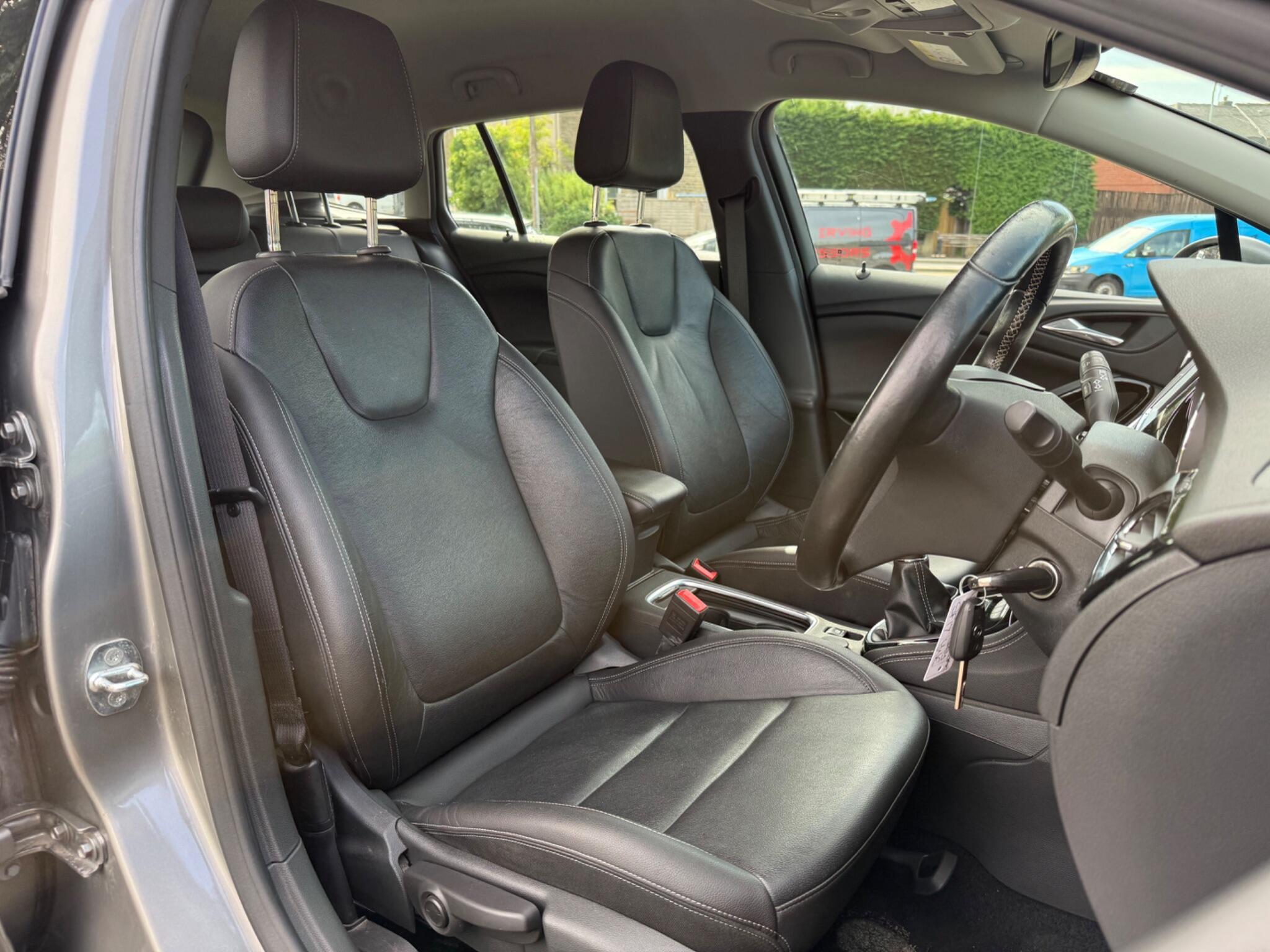 Vauxhall Astra - Image 13