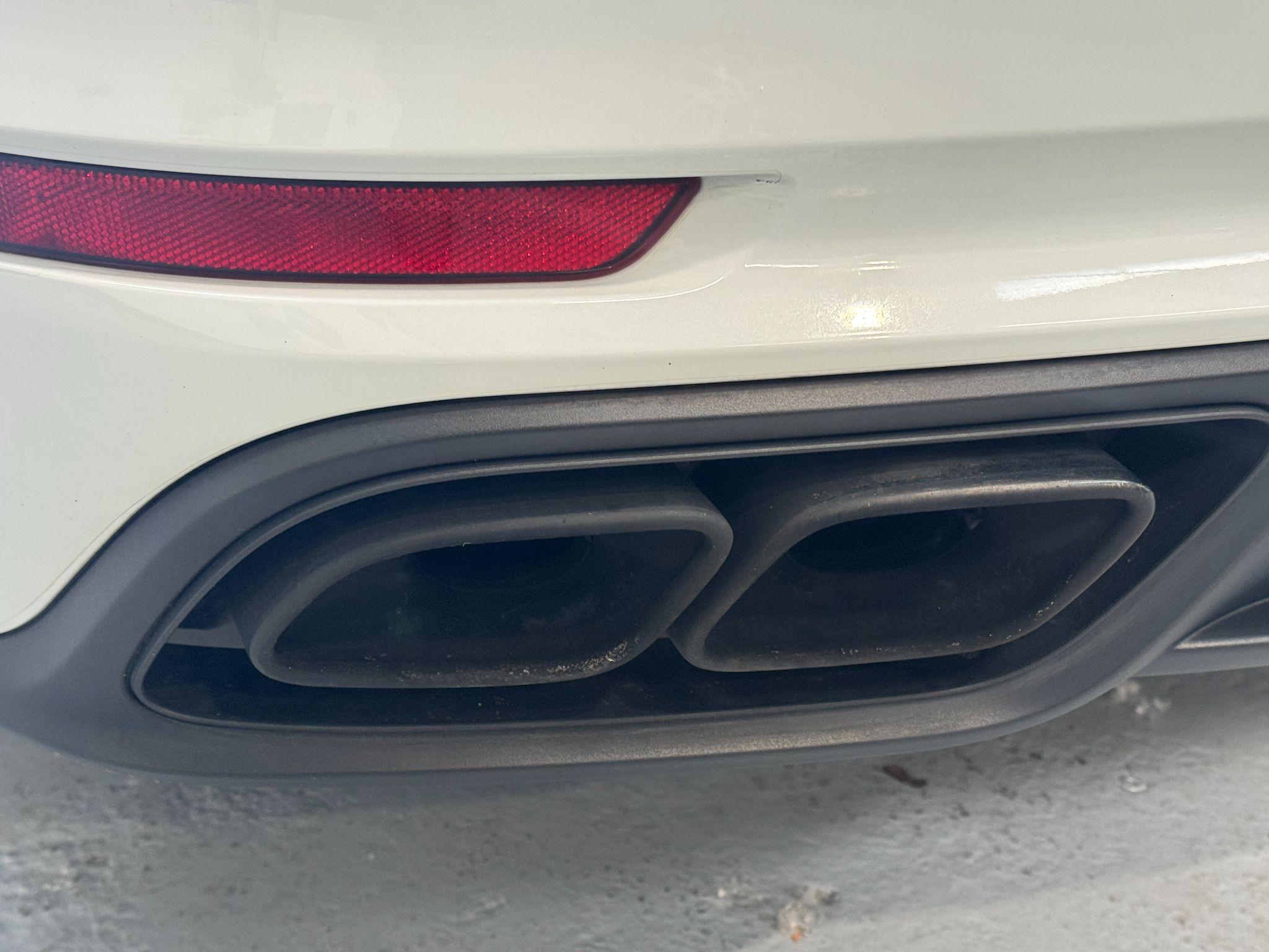 Porsche 911 - Image 65