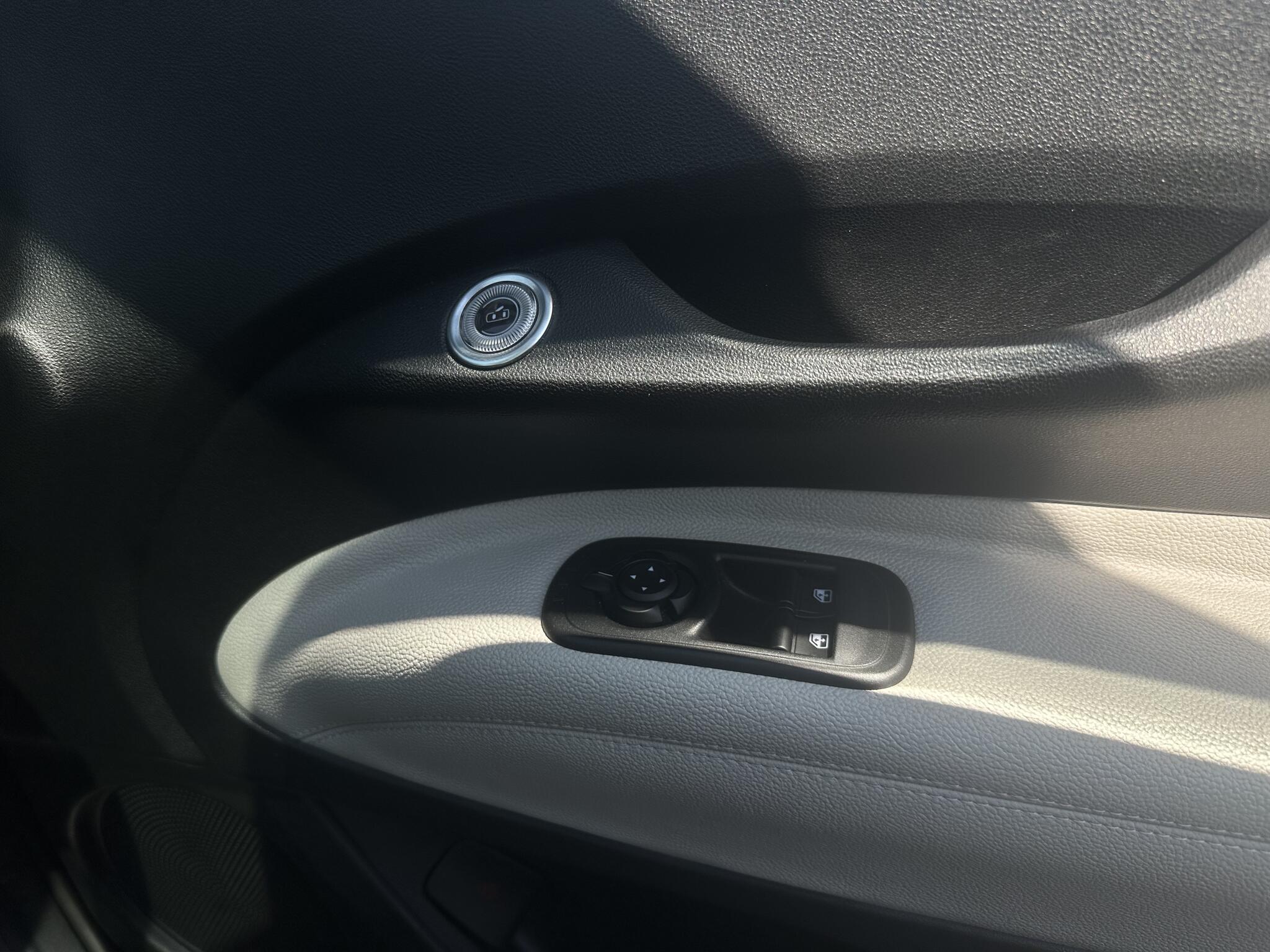 Fiat 500e - Image 17