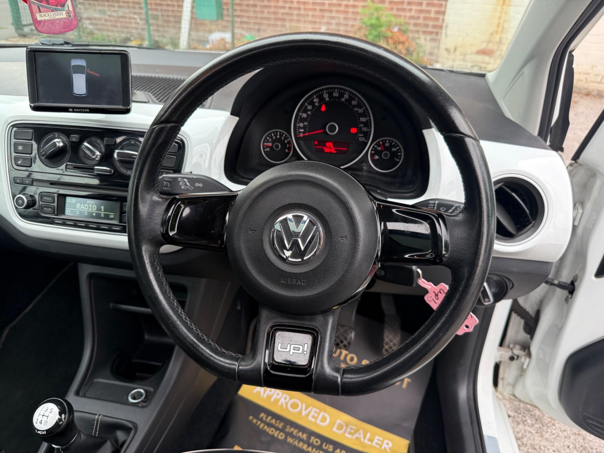 Volkswagen up! - Image 15