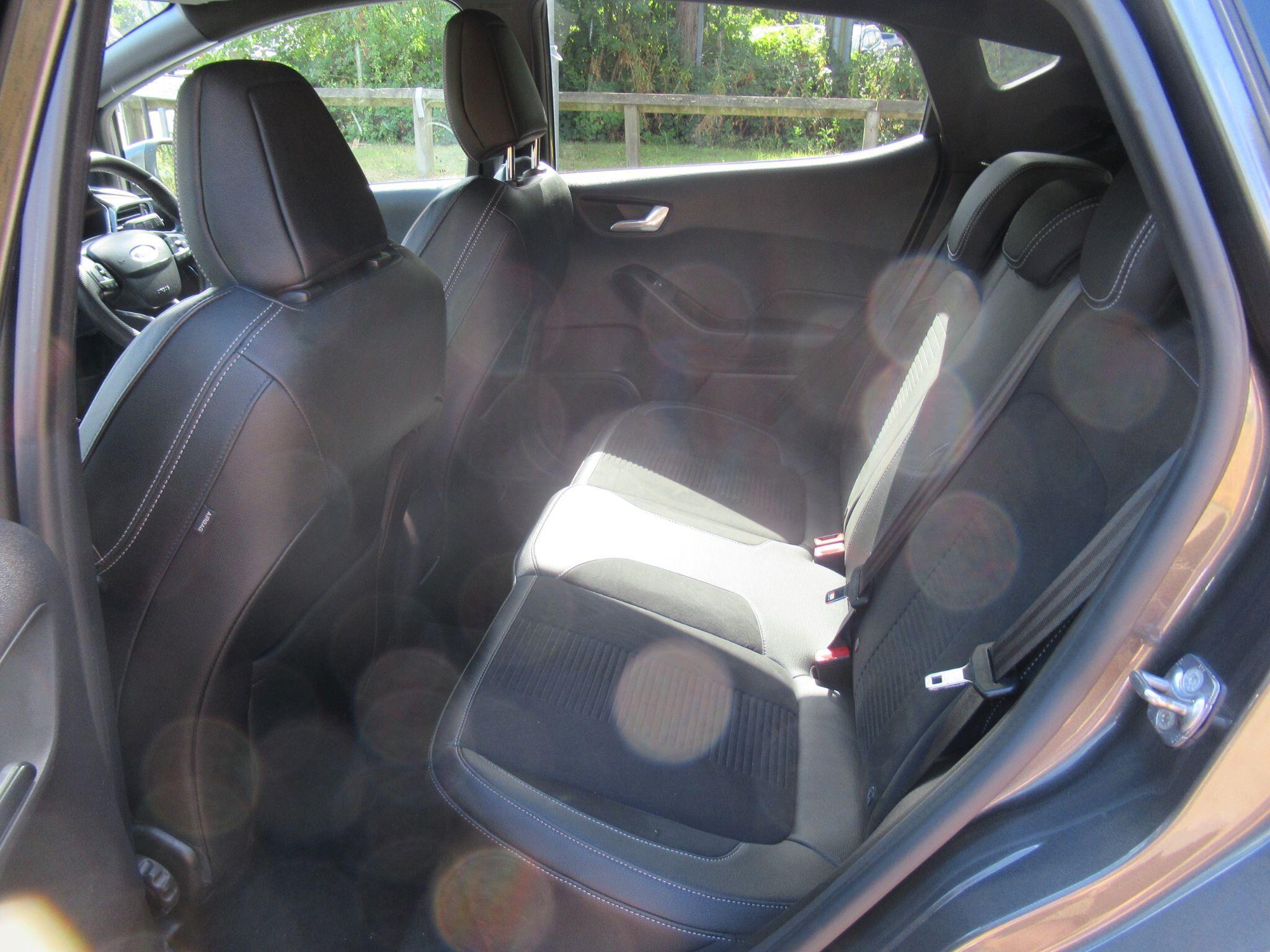 Ford Fiesta - Image 20