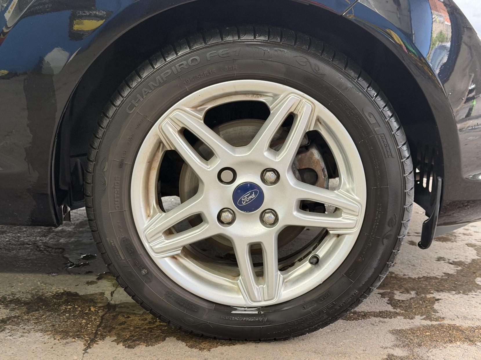 Ford Fiesta - Image 16