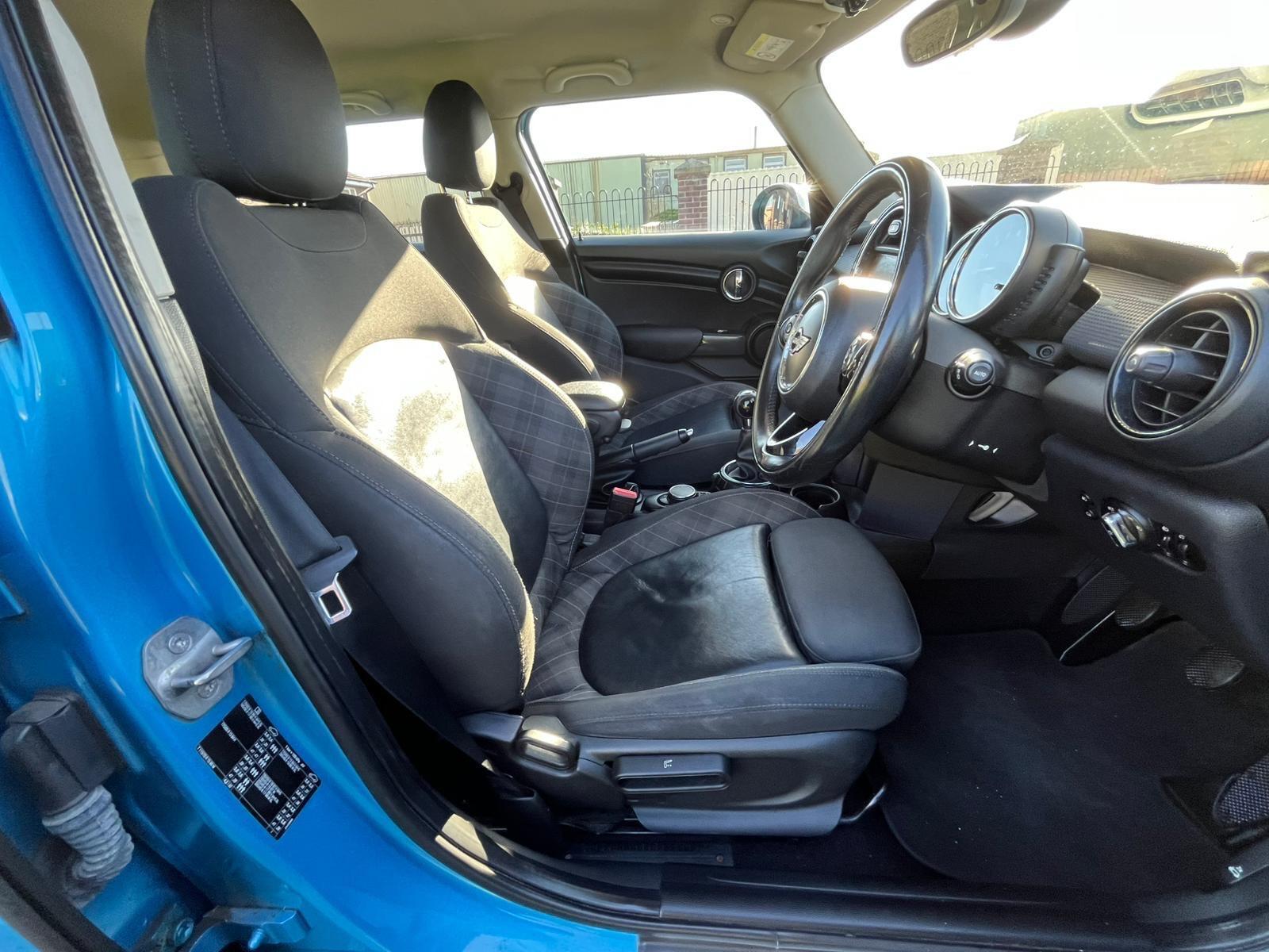 MINI Hatch - Image 8