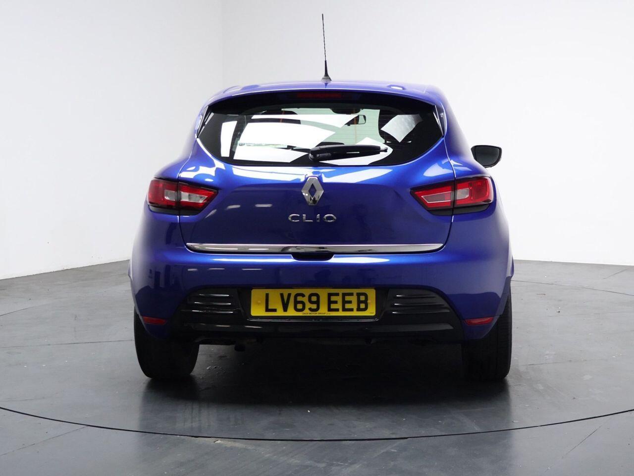 Renault Clio - Image 11