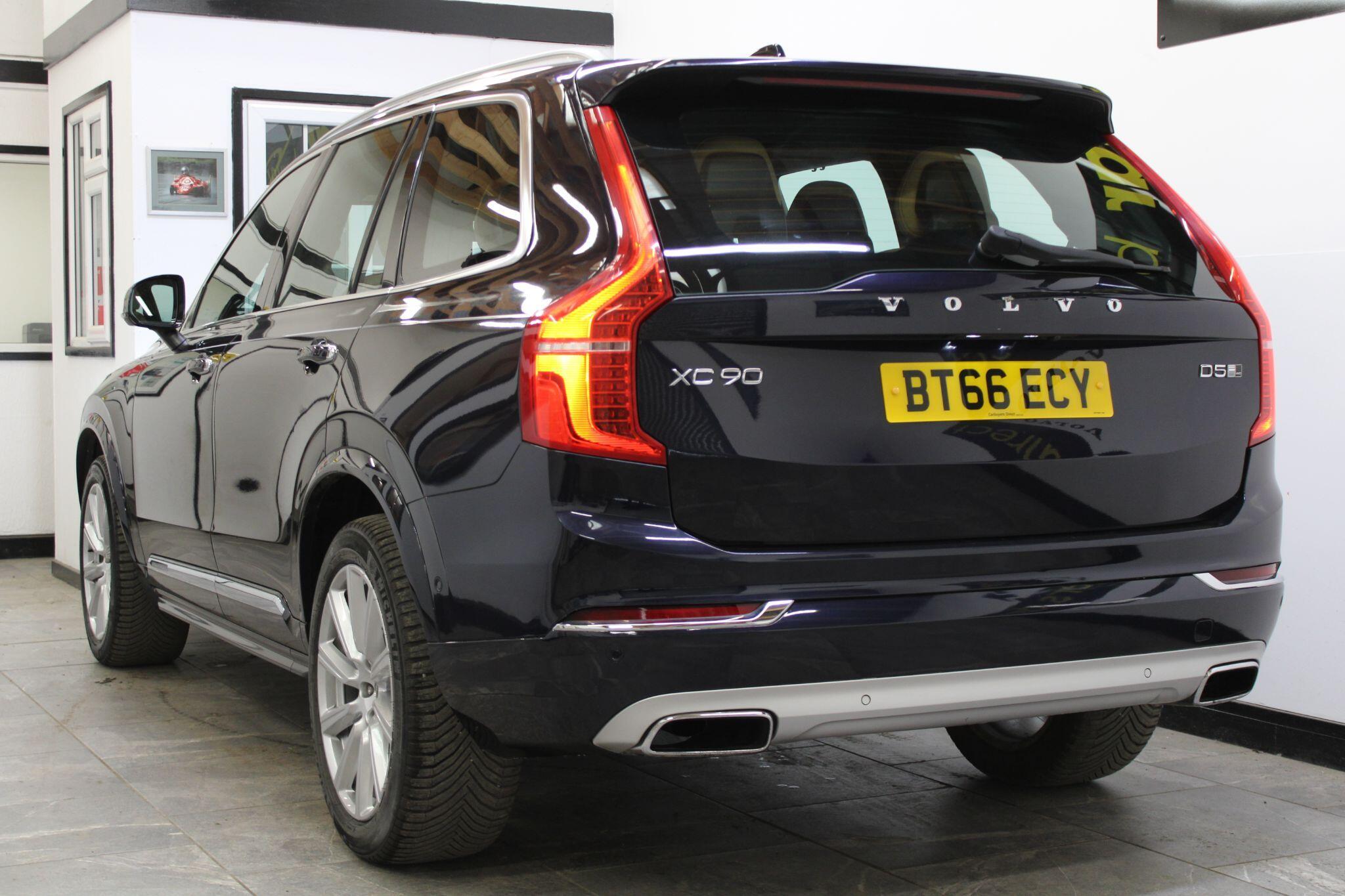 Volvo XC90 - Image 3