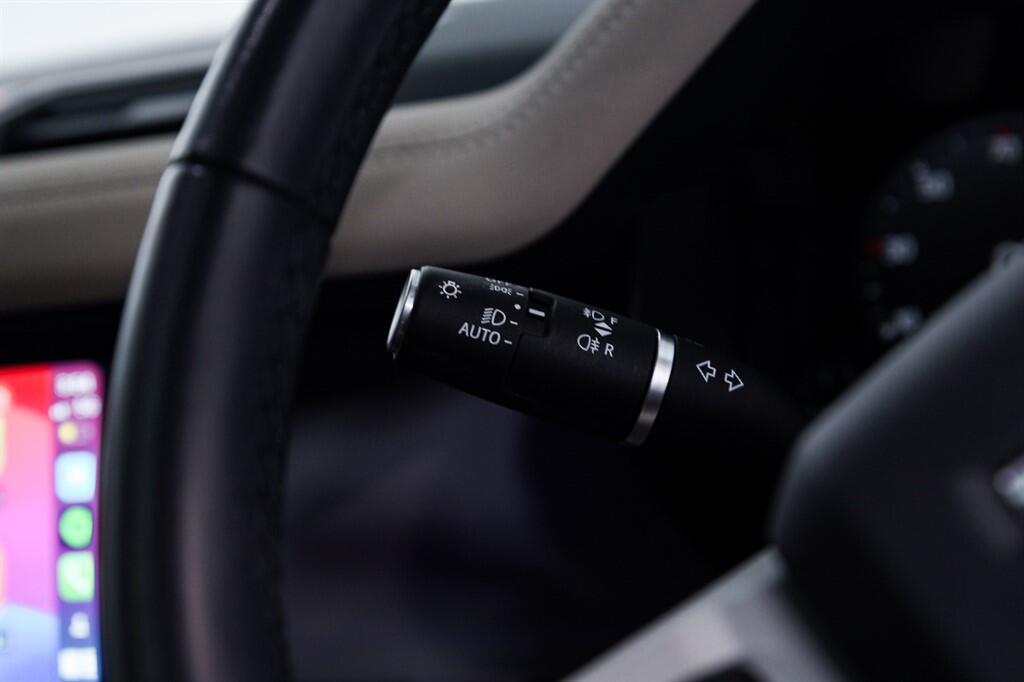 Land Rover Defender 110 - Image 30