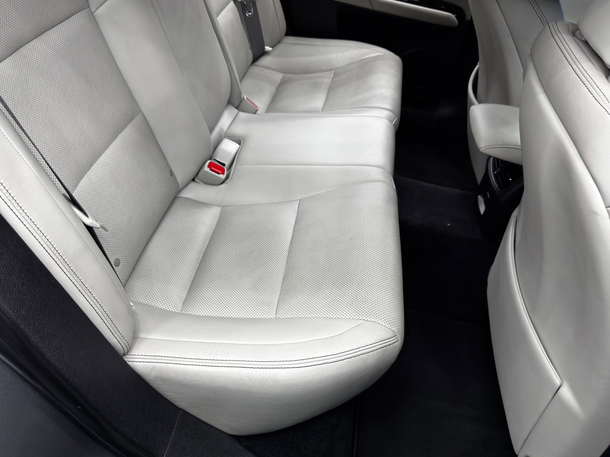 Lexus GS - Image 16