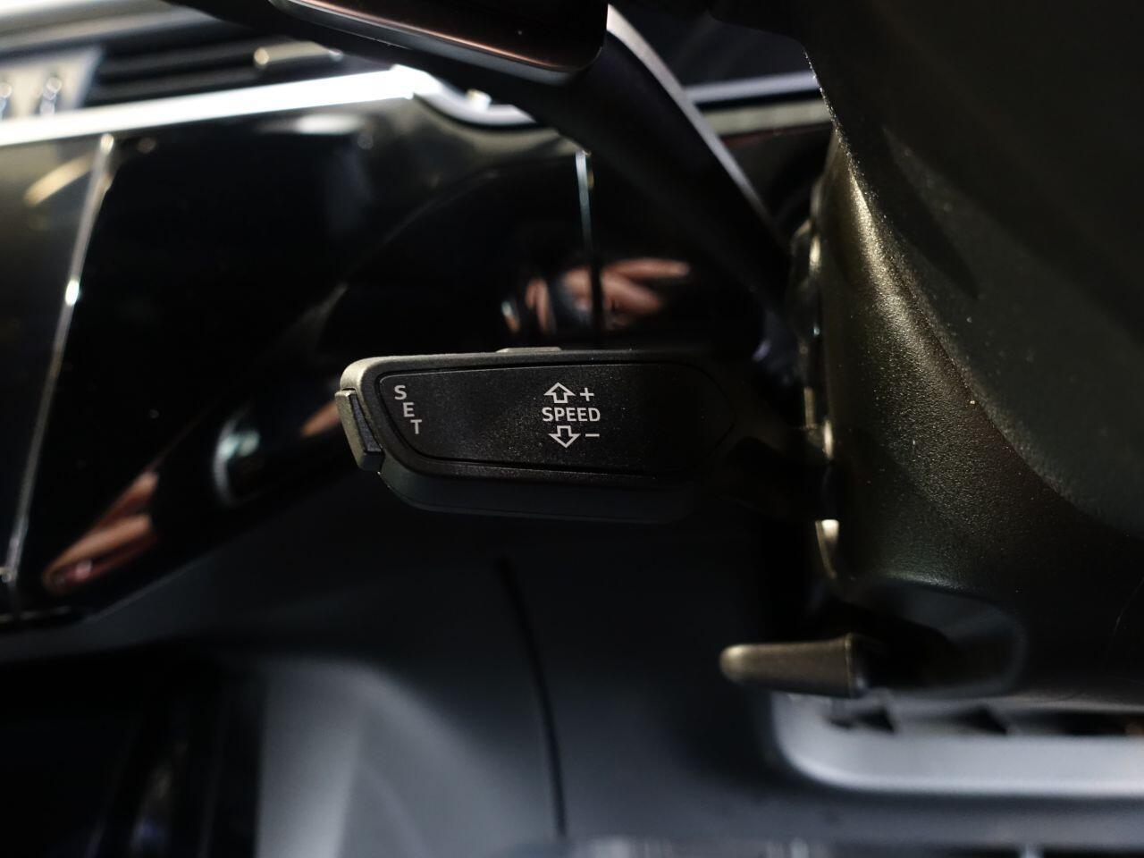 Audi E-Tron - Image 23